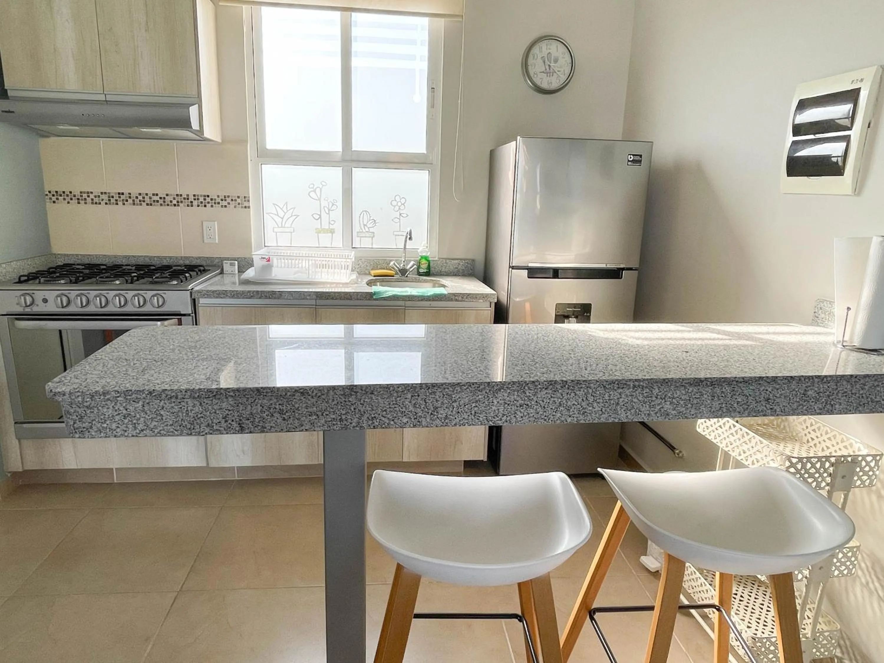 Kitchen or kitchenette in Dreams Lagoon by Andiani Travel