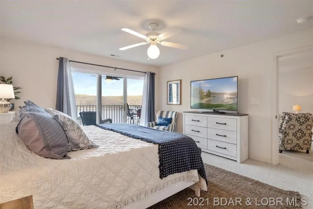Bedroom, Bed in Family Fun Lakefront Condo at Parkview Bay