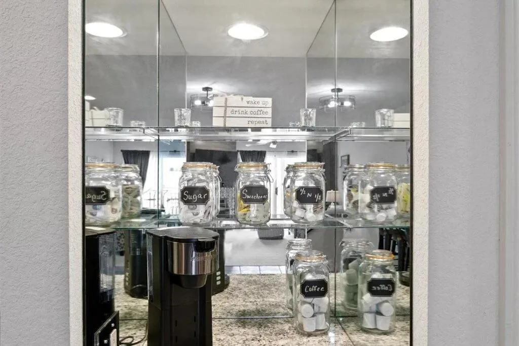 Coffee/tea facilities in Family Fun Lakefront Condo at Parkview Bay