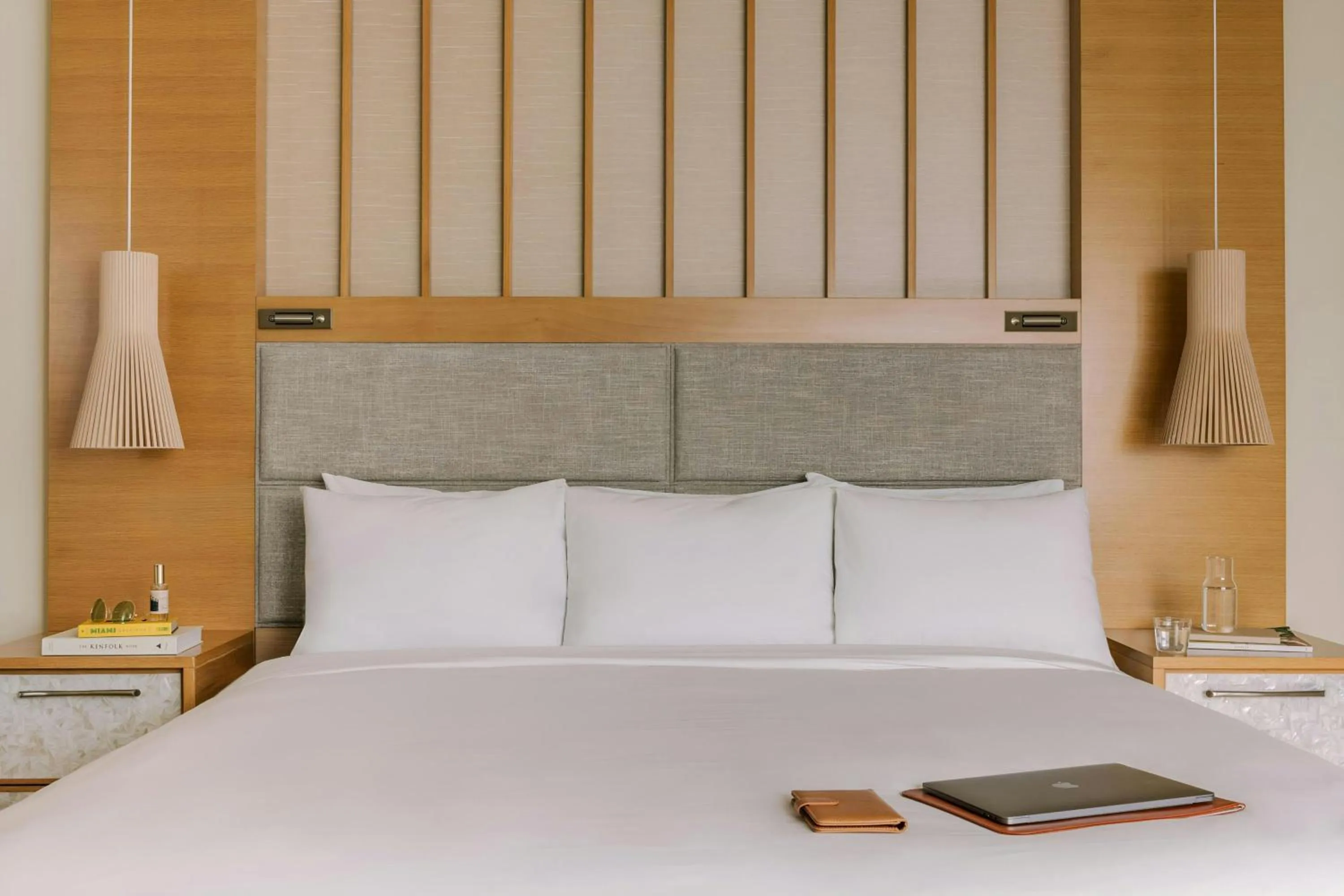Bedroom, Bed in The Abbey Hotel Miami Beach, Sonder by Marriott Bonvoy