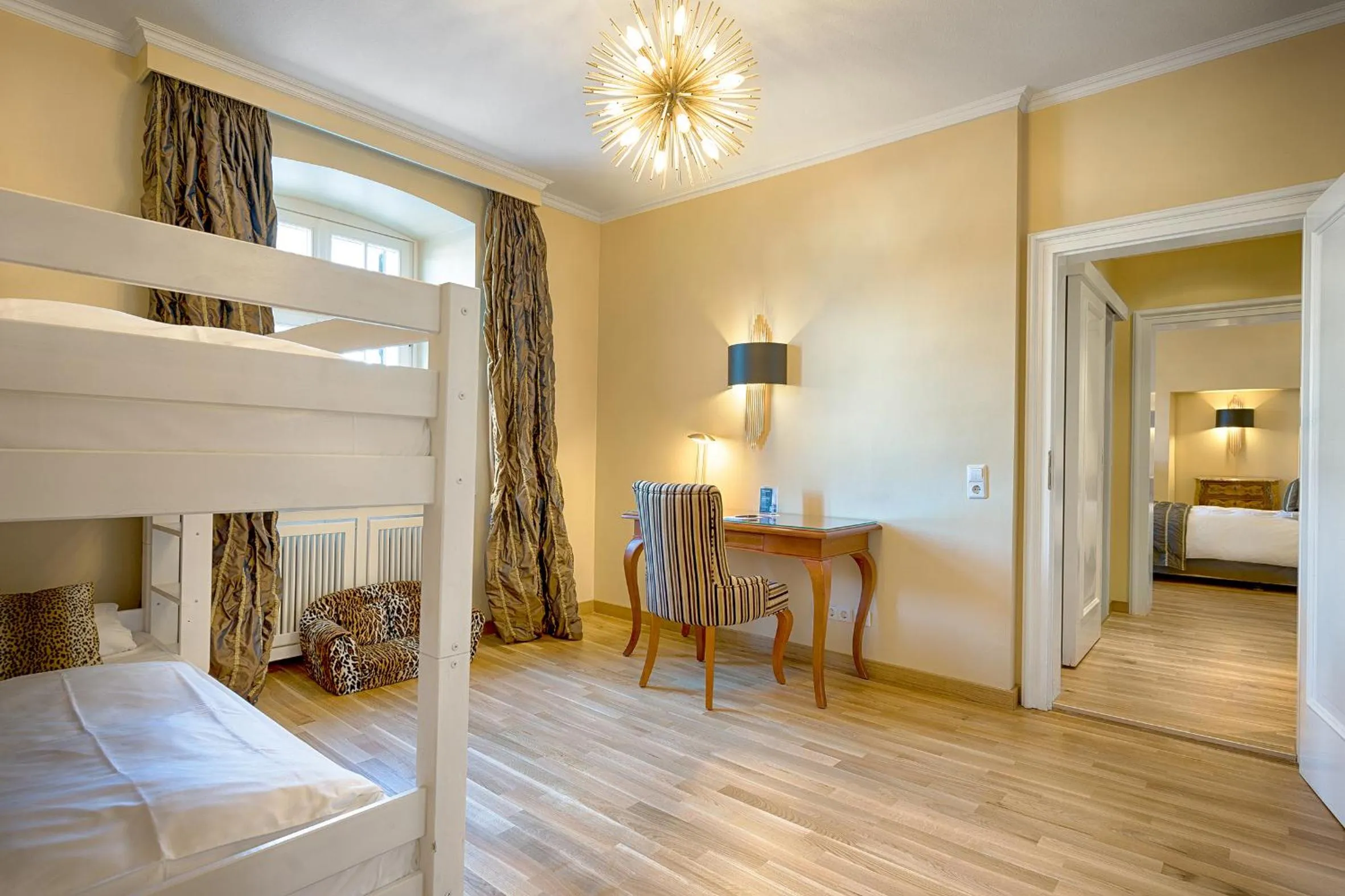 Bed in Parkhotel Adler