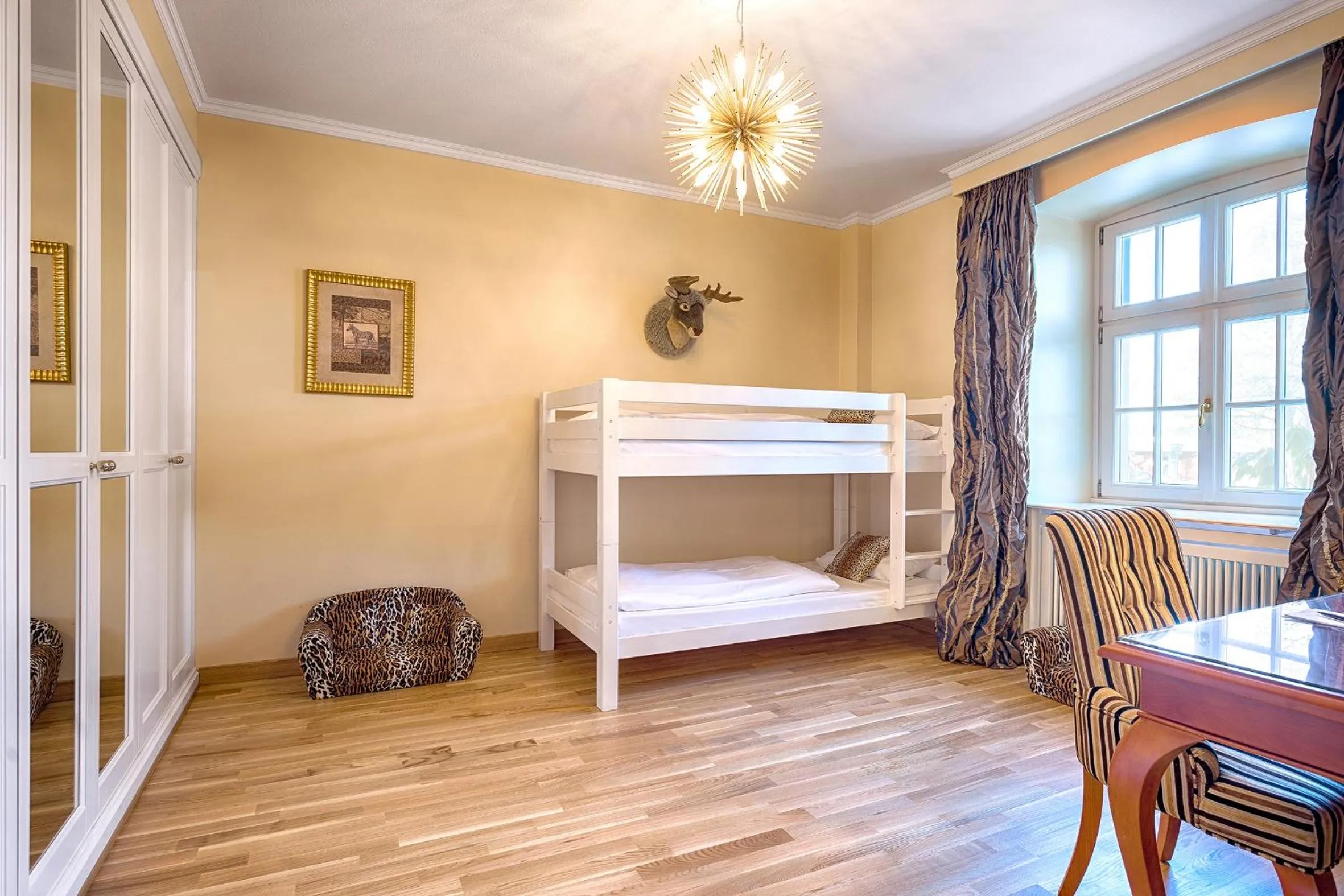 Bed in Parkhotel Adler