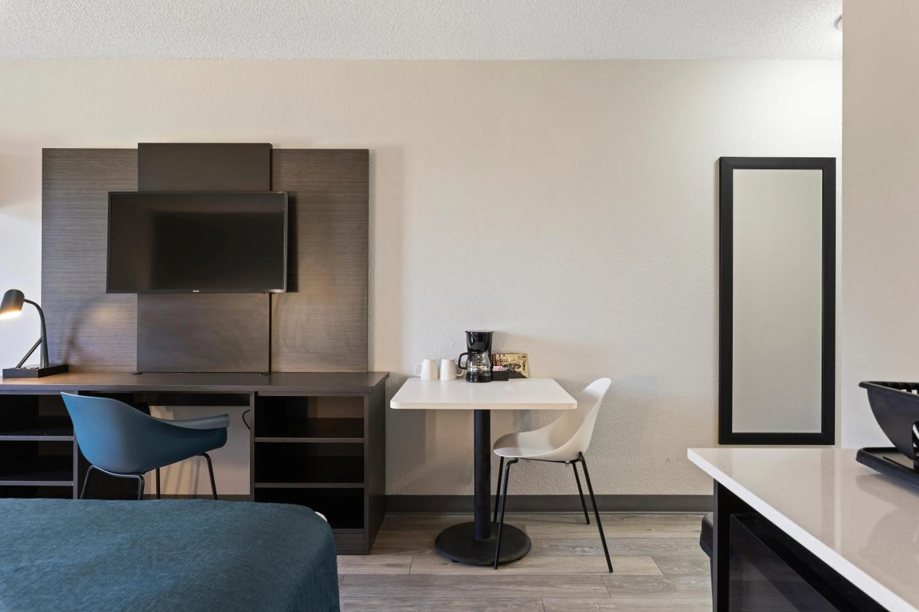 Coffee/tea facilities in Studio 6 Tucson, AZ - North