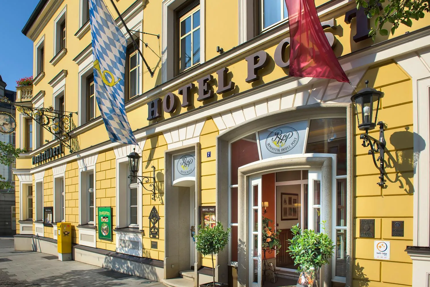 Facade/entrance in Romantik Hotel zur Post