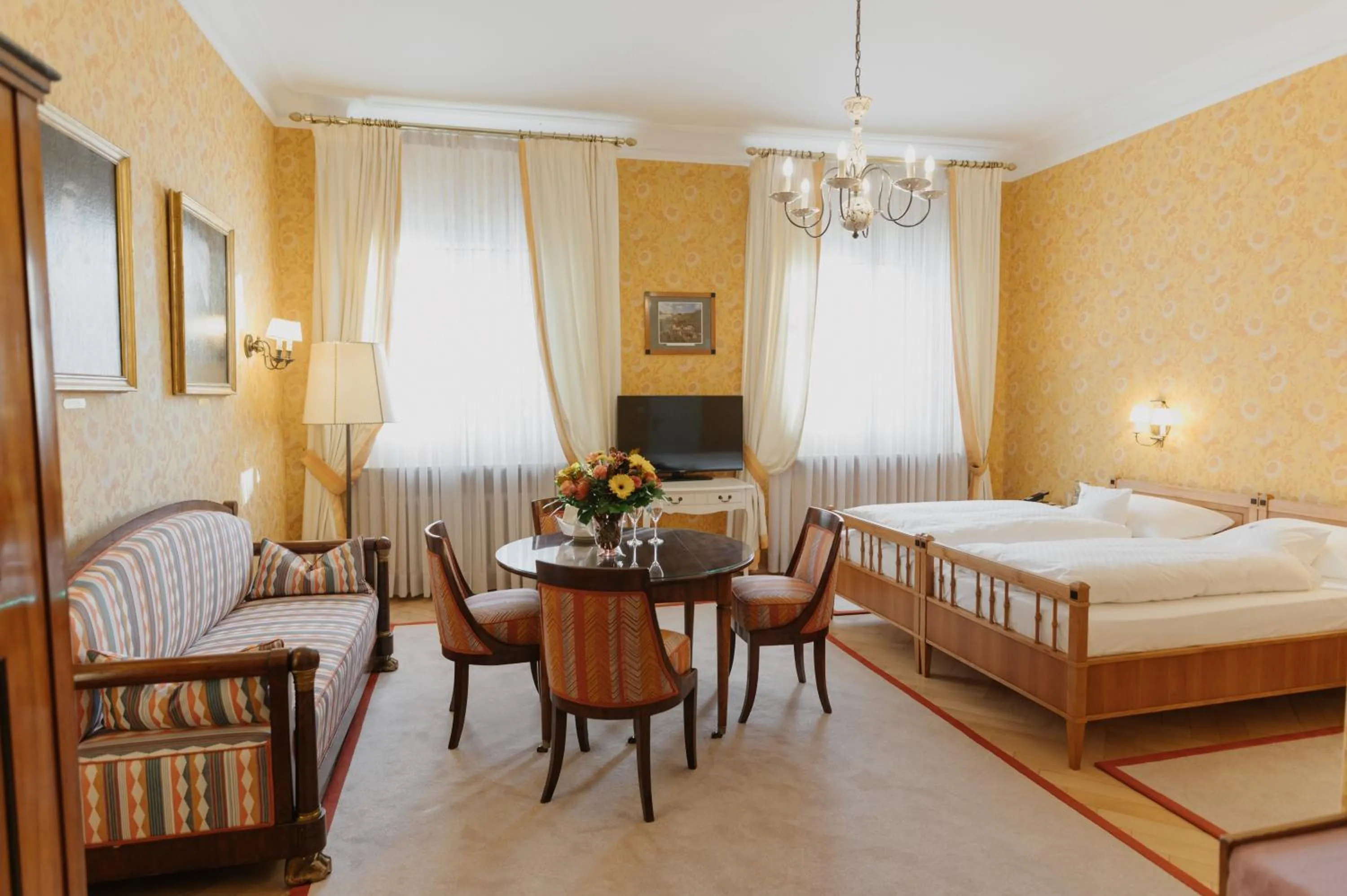 Bed in Romantik Hotel zur Post