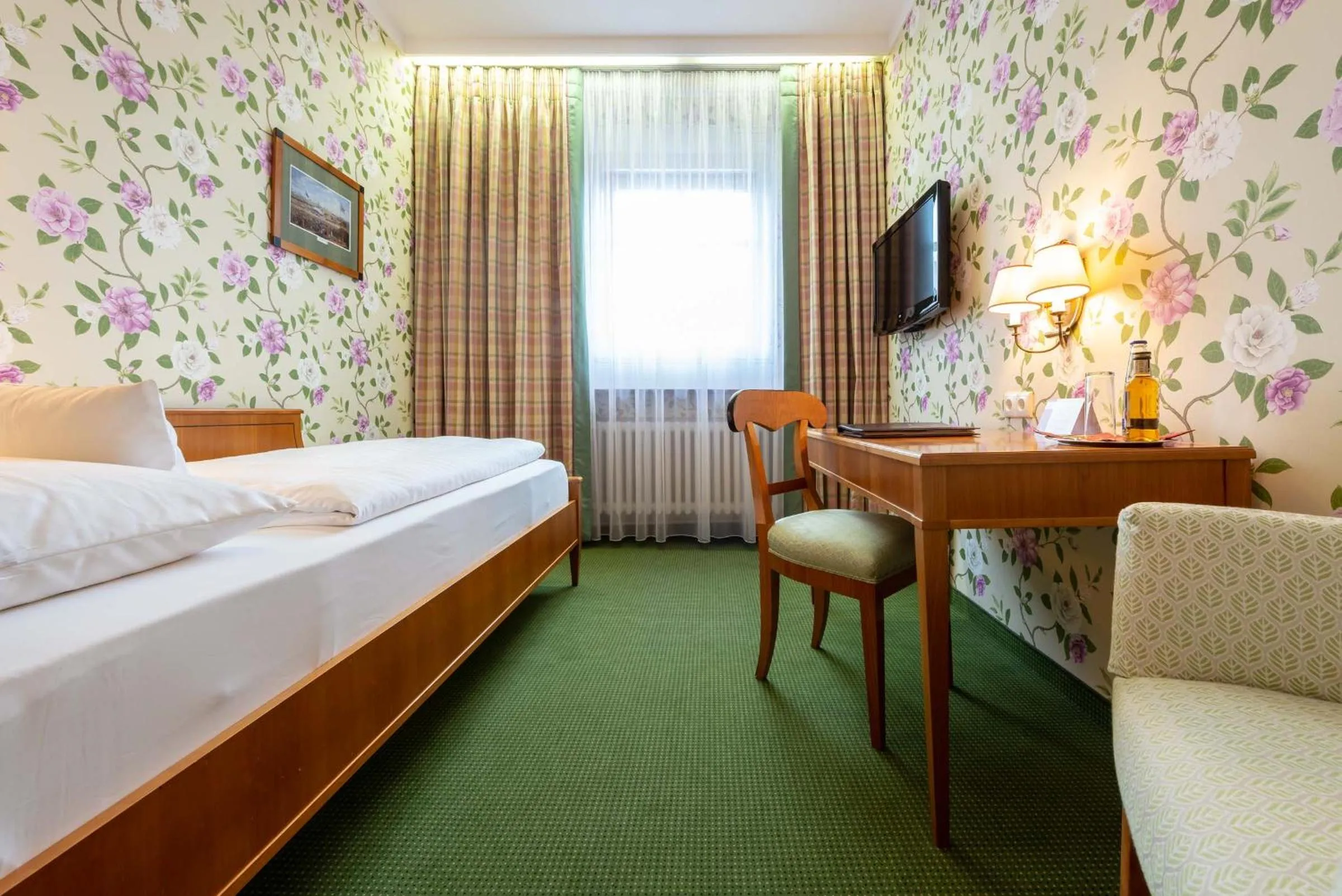 Photo of the whole room, Bed in Romantik Hotel zur Post