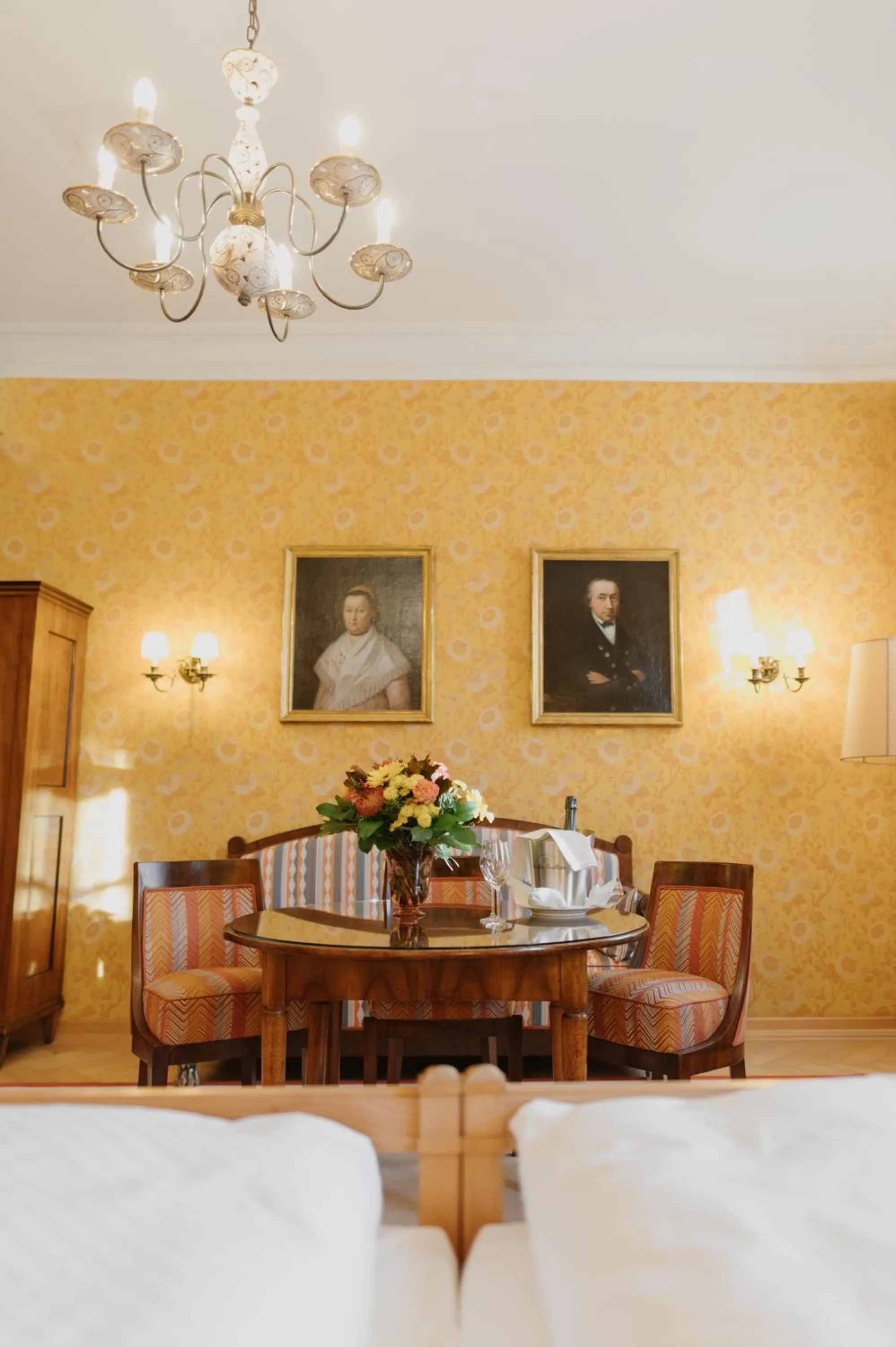 Bed in Romantik Hotel zur Post