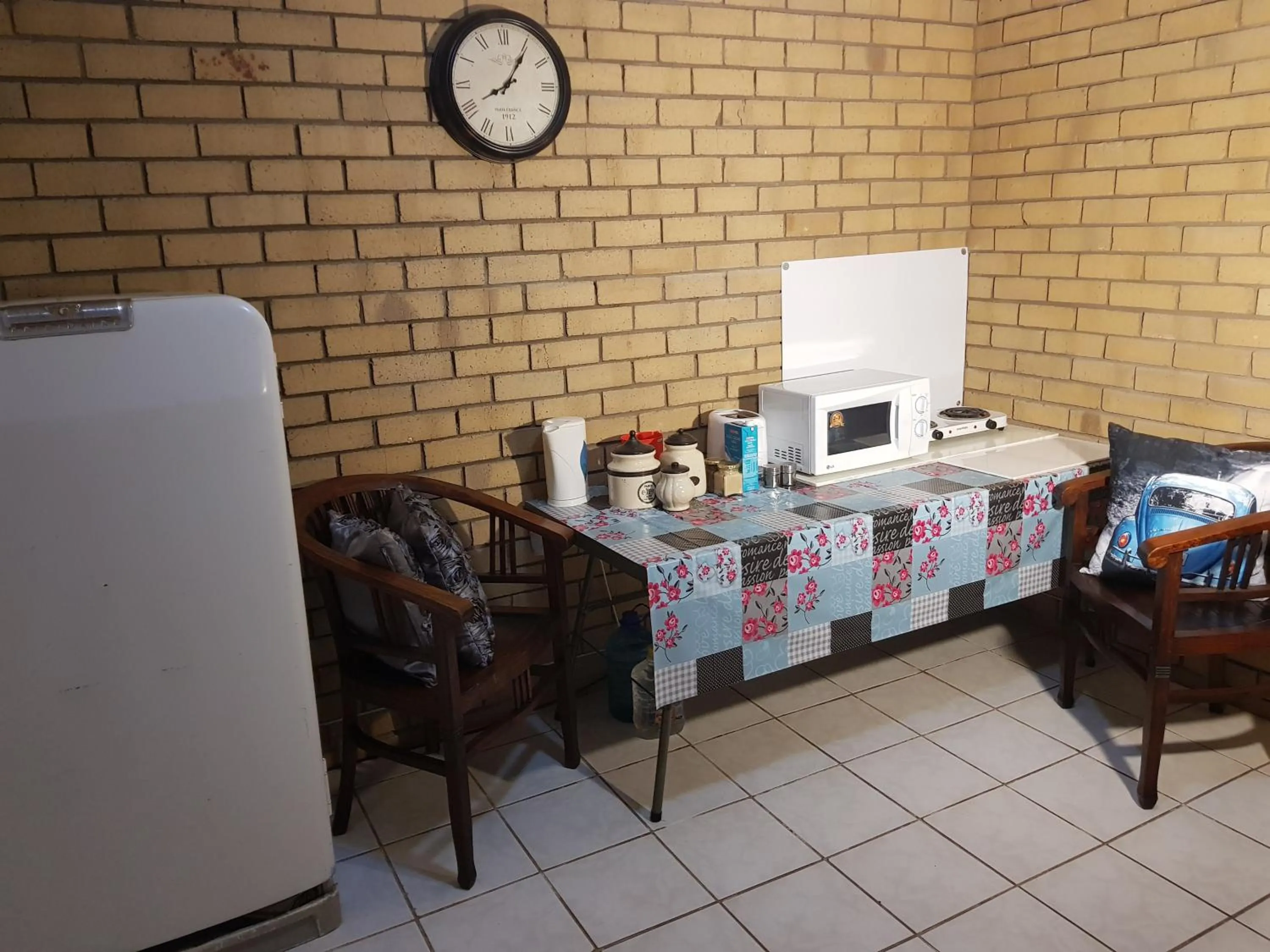 Kitchen or kitchenette in Mountain View Country Estate