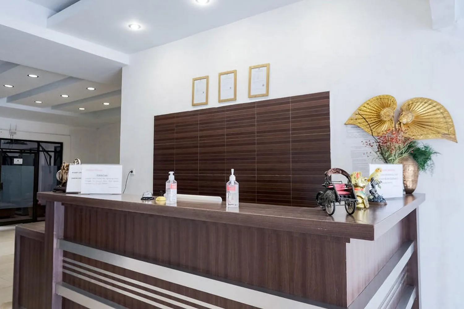 Lobby or reception in RedDoorz @ Jalan Gajah Mada Medan 2