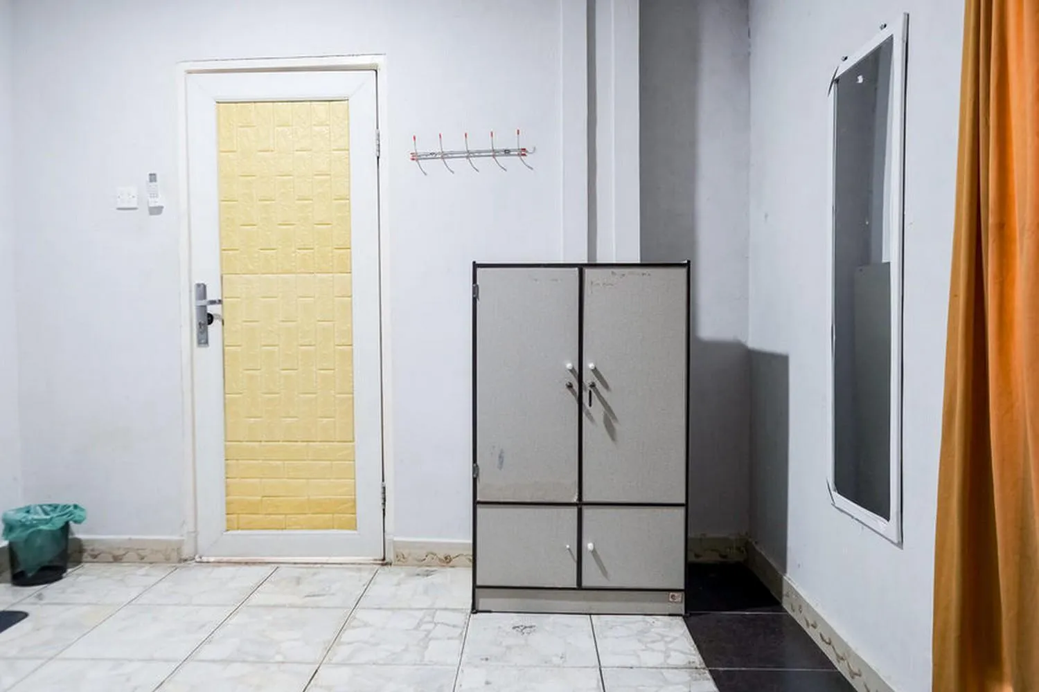 Bedroom in RedDoorz @ Jalan Gajah Mada Medan 2