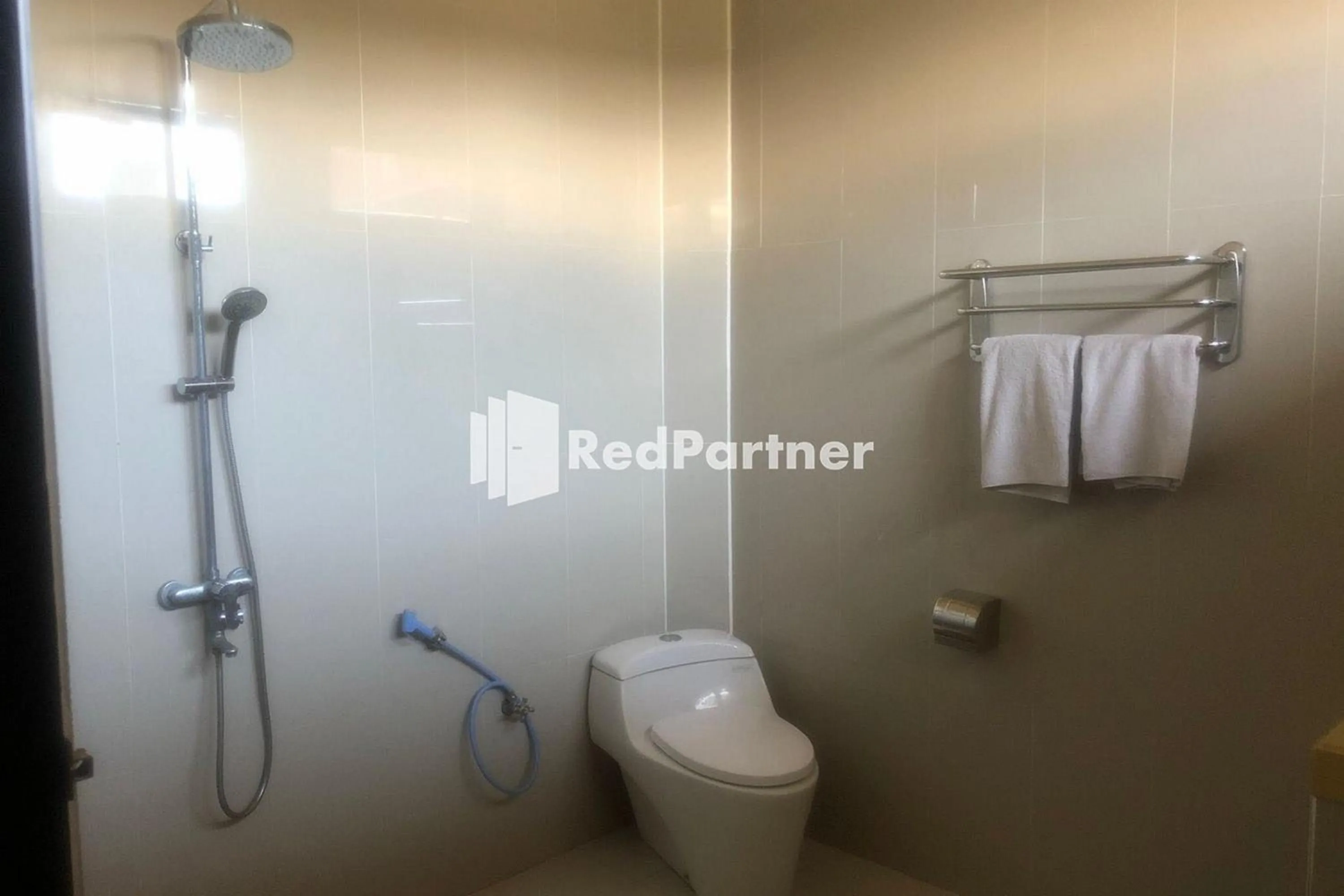 Bathroom in Hotel Abna Sangatta Mitra RedDoorz