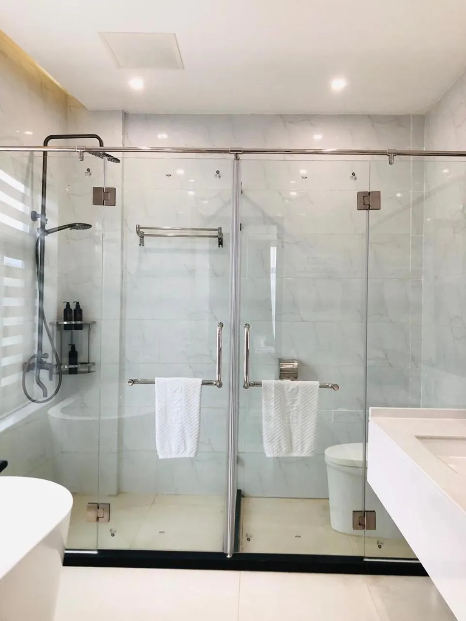 Bathroom in Fan's Hotel Baybay