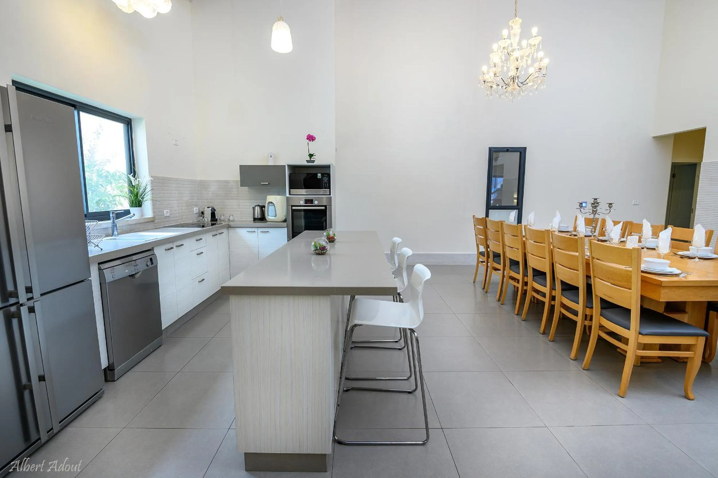 Communal kitchen in Lev Hahoresh Boutique Hotel