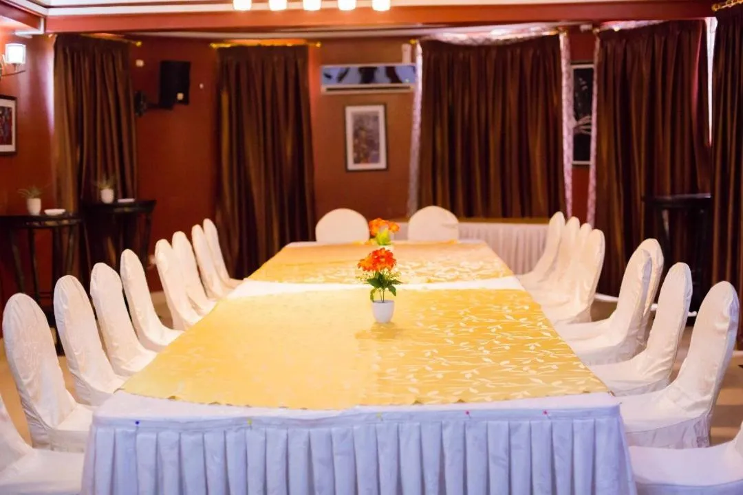 Business facilities in Sonia Hotel