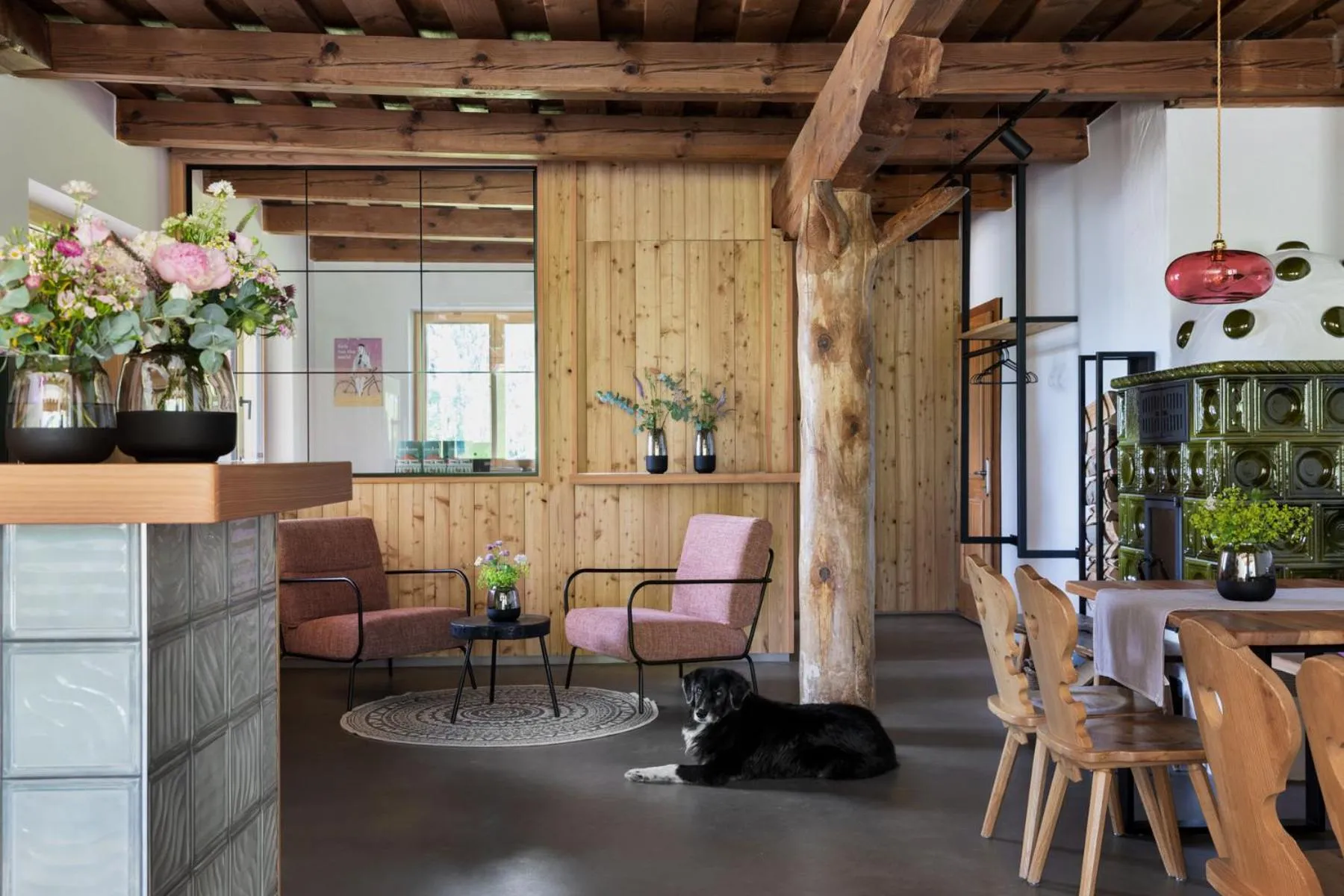 Seating area in Holzhackerin - the charming Haus am Berg