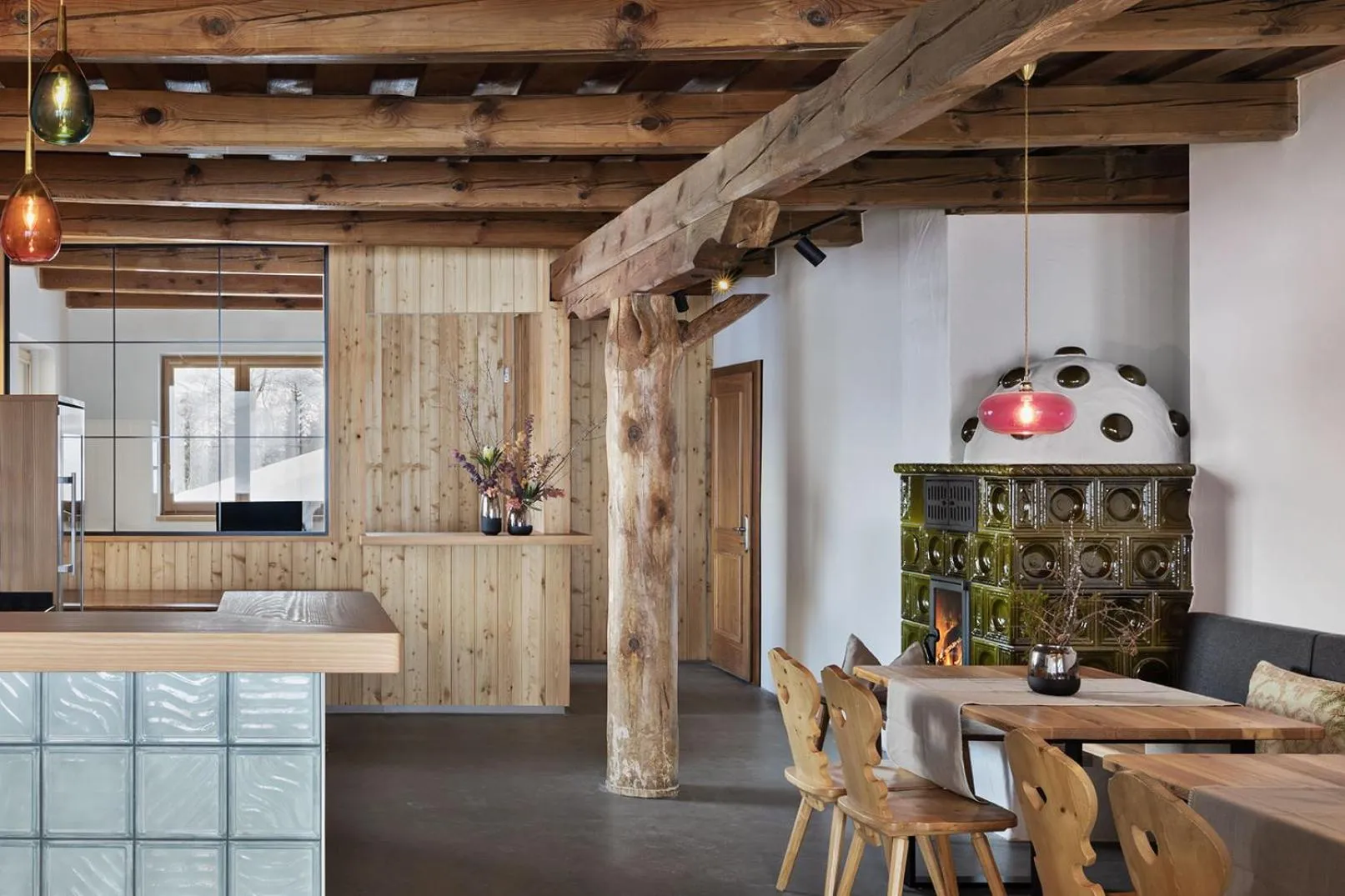 Skiing in Holzhackerin - the charming Haus am Berg