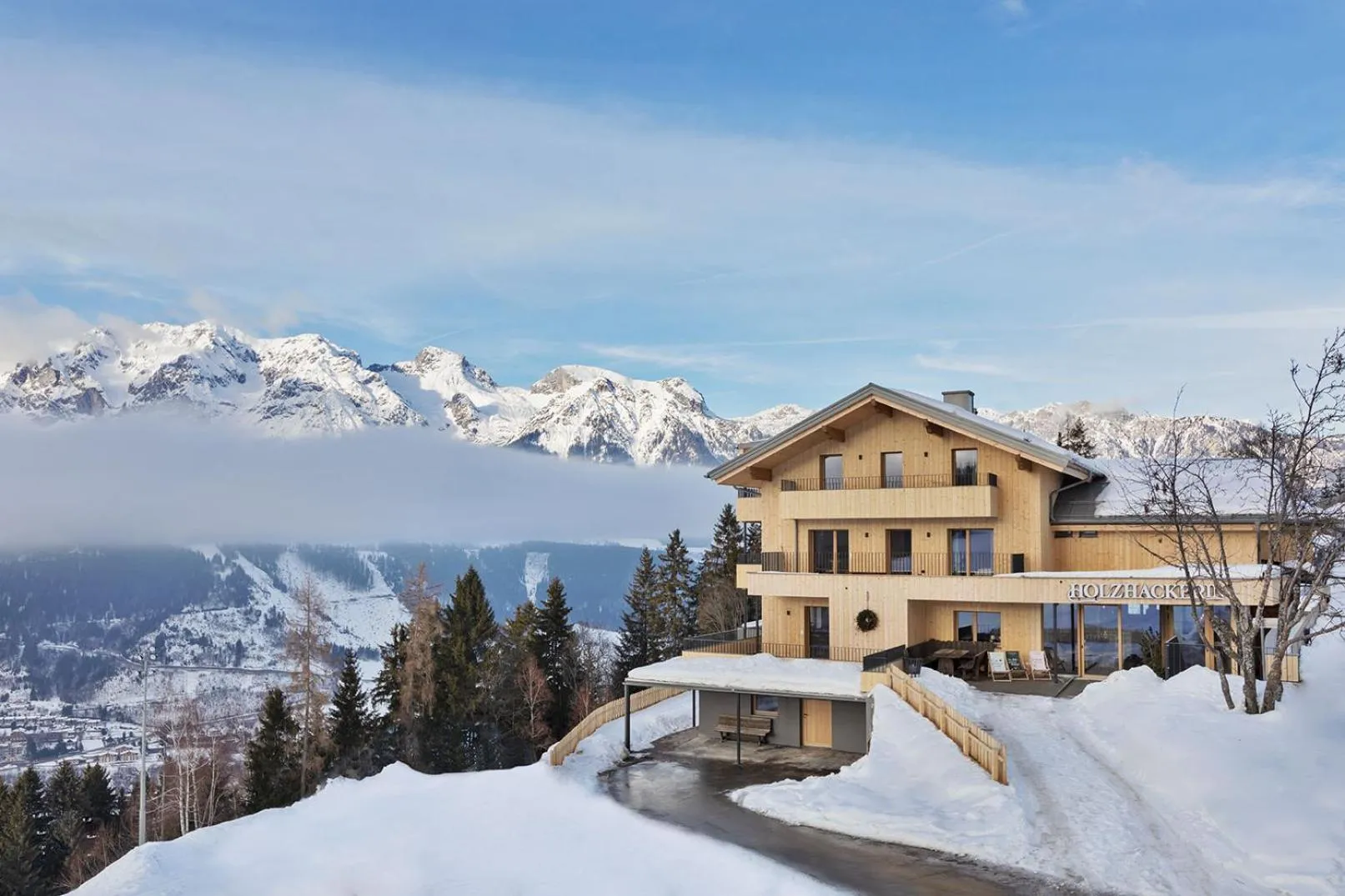 Property building in Holzhackerin - the charming Haus am Berg