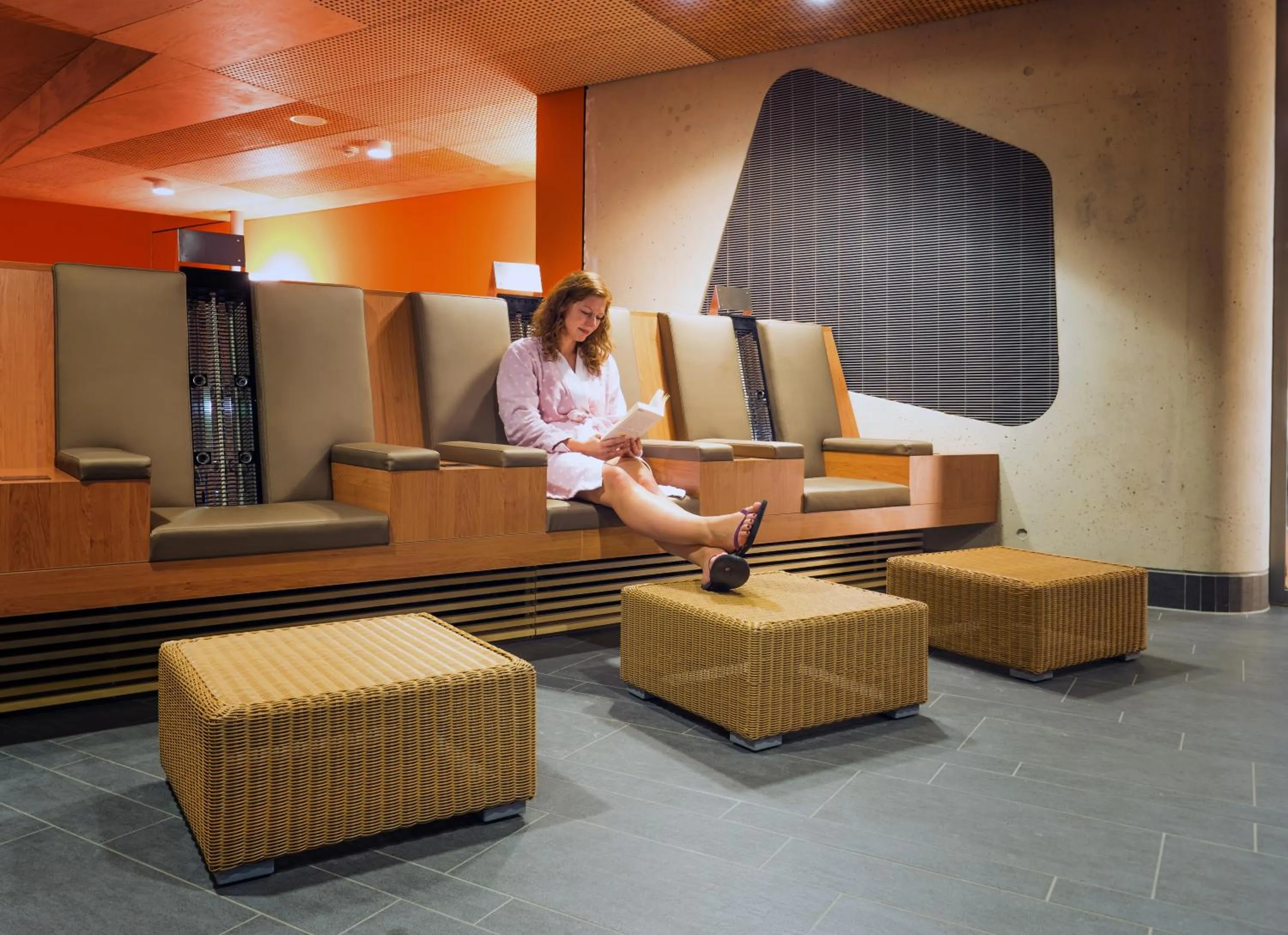 Hot Spring Bath in Emser ThermenHotel