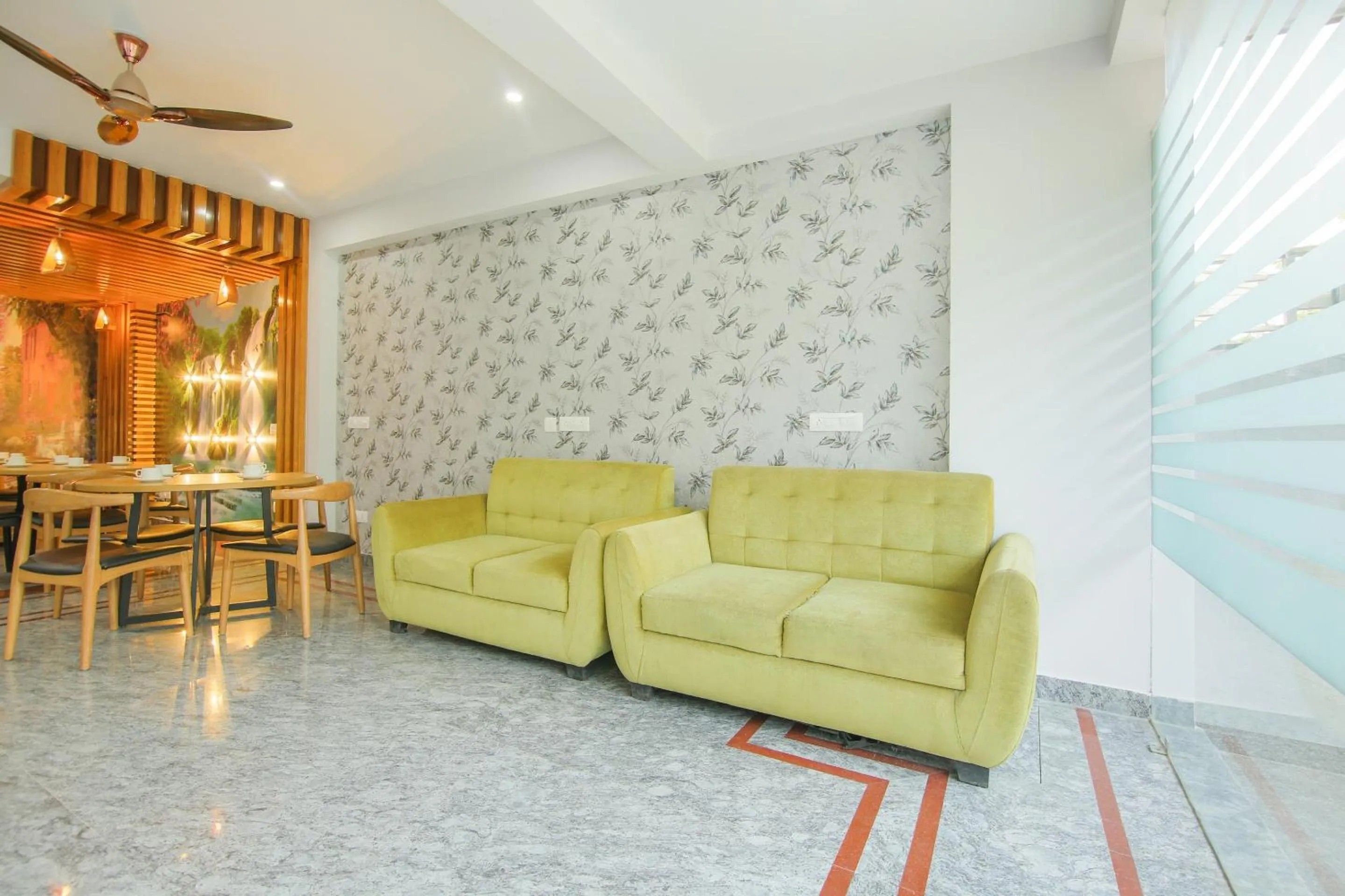 Lobby or reception in Collection O Corporate Suite Near Omaxe Celebration Mall