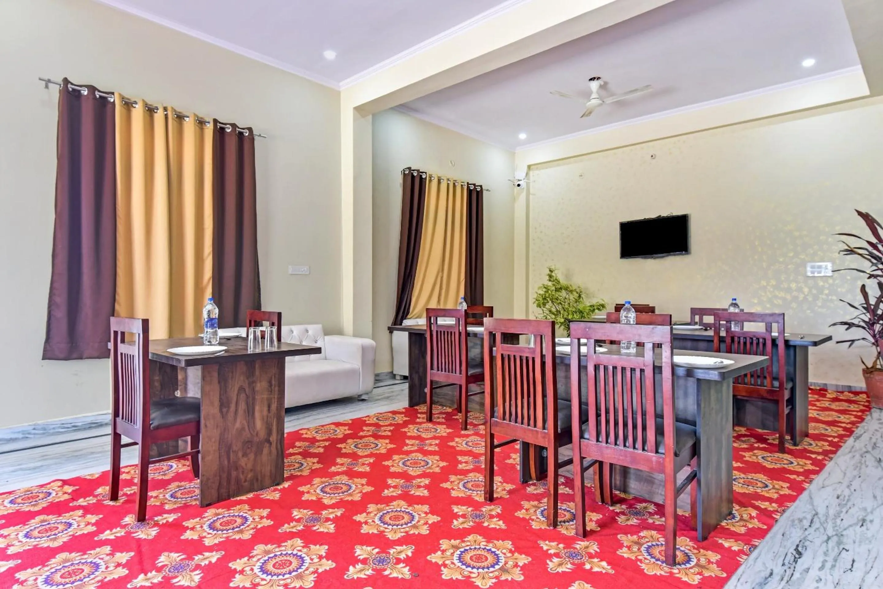 Lobby or reception in Hotel O Shri Ganesh