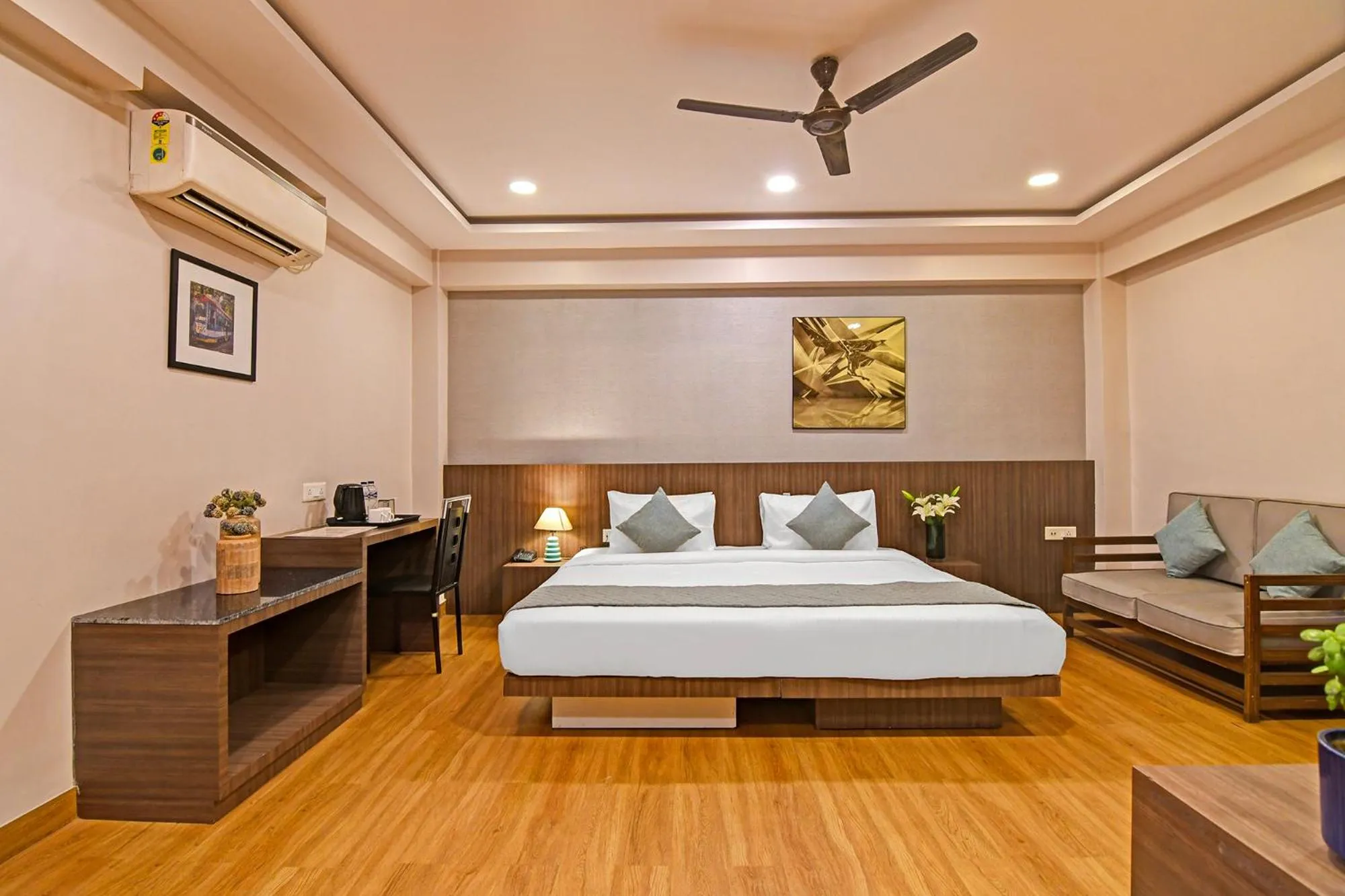 Bed in FabHotel Kzar Select - Nr US Consulate