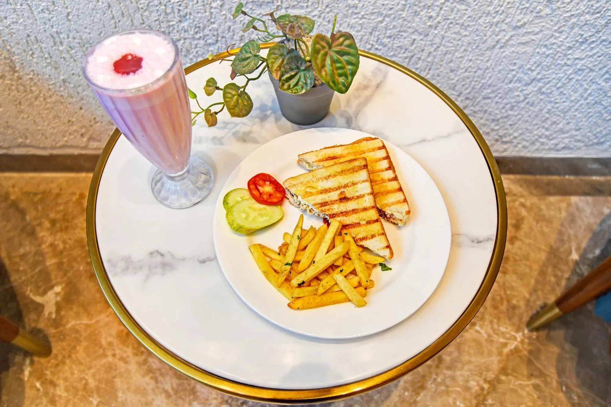 Restaurant/places to eat in FabHotel Kzar Select - Nr US Consulate