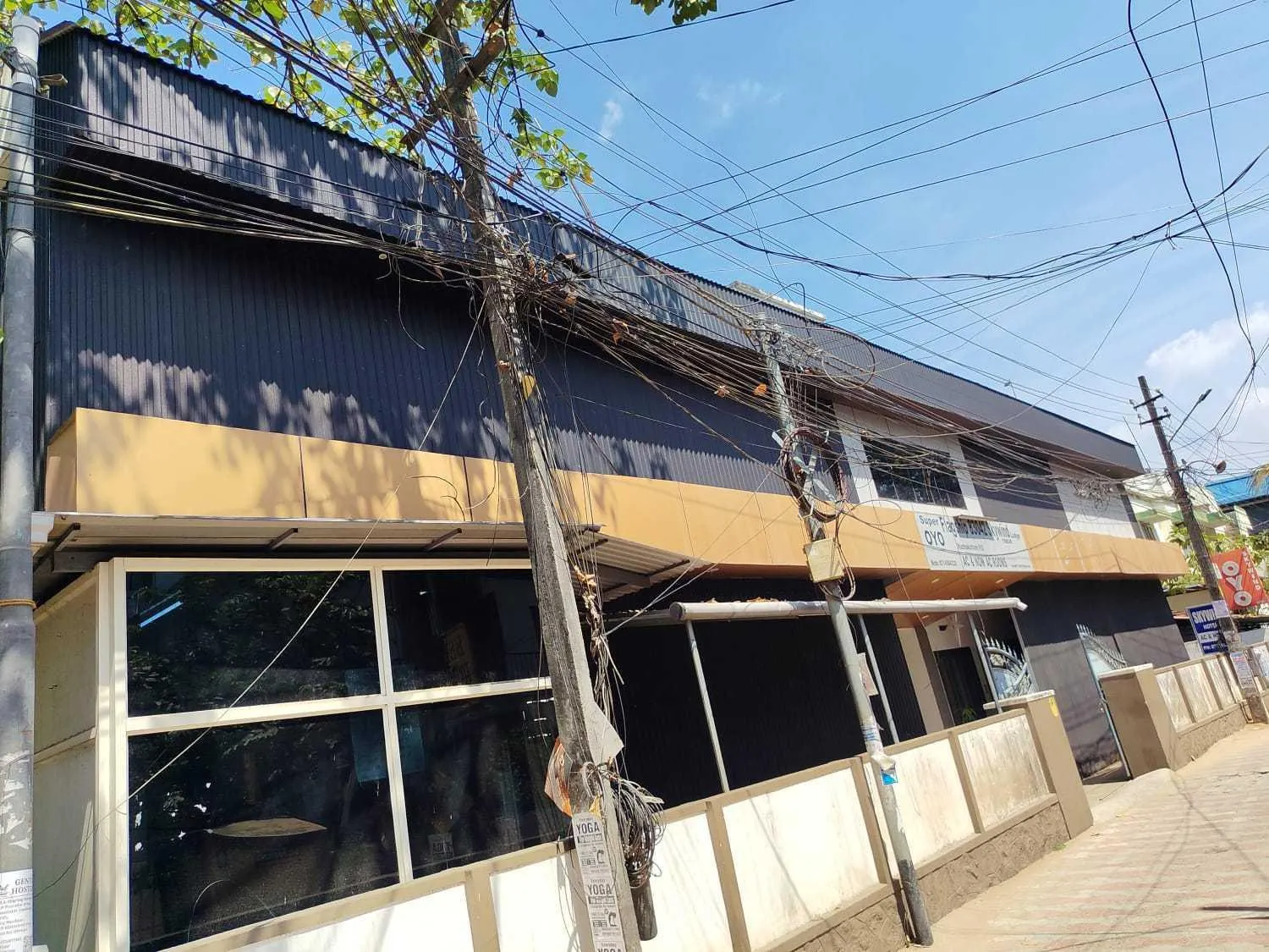 Facade/entrance in Hotel O Skywind