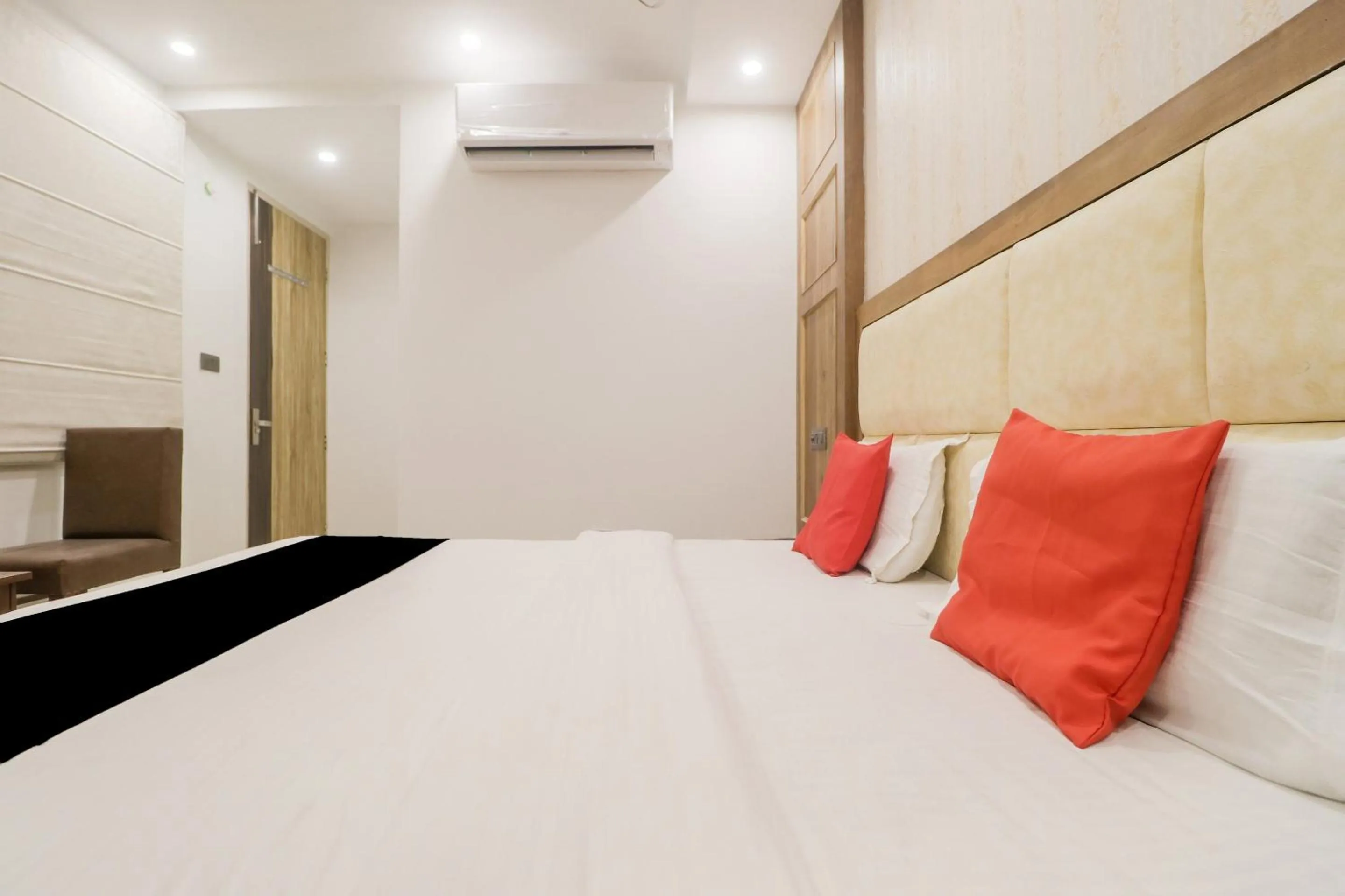 Bedroom in Hotel O Citywalk