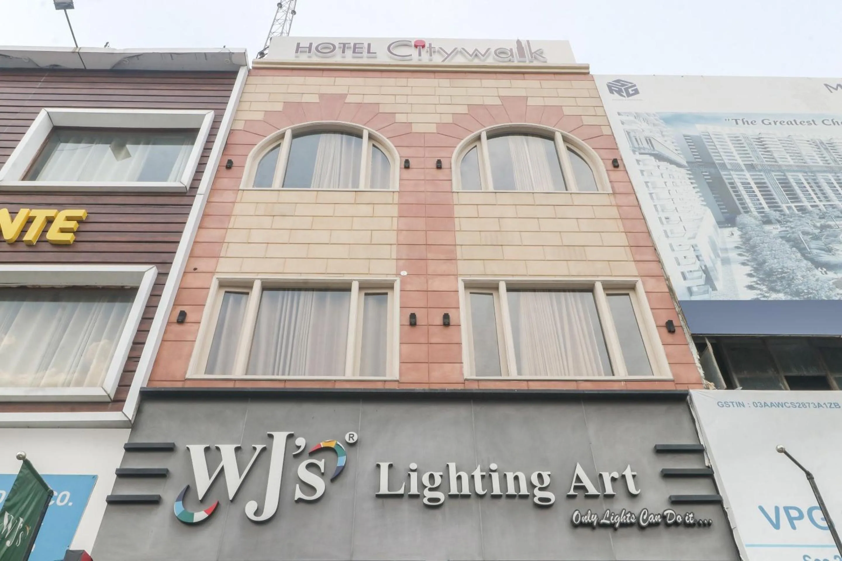 Facade/entrance in Hotel O Citywalk