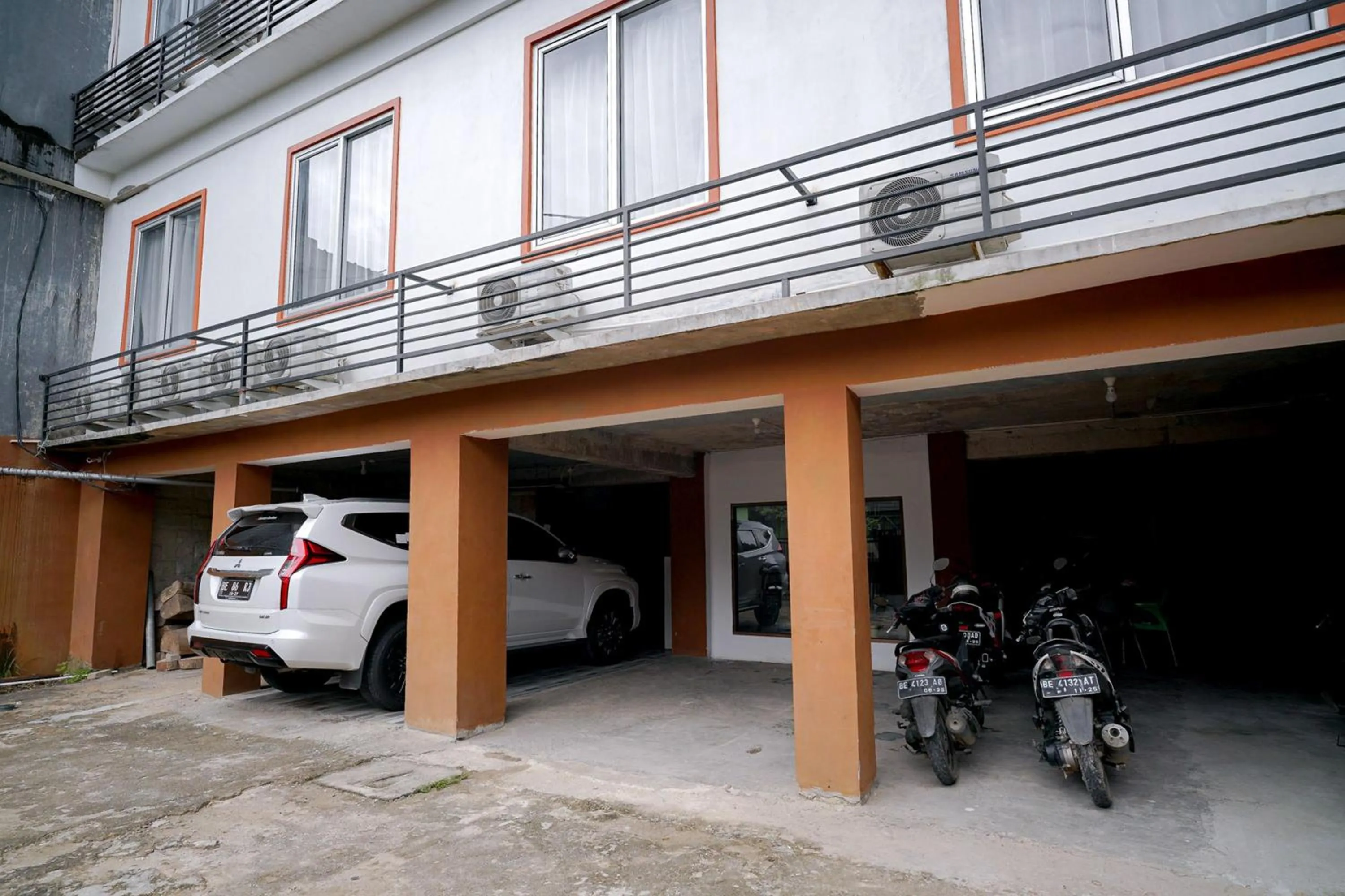 Property building in RedDoorz Premium at Raja Hostel Syariah