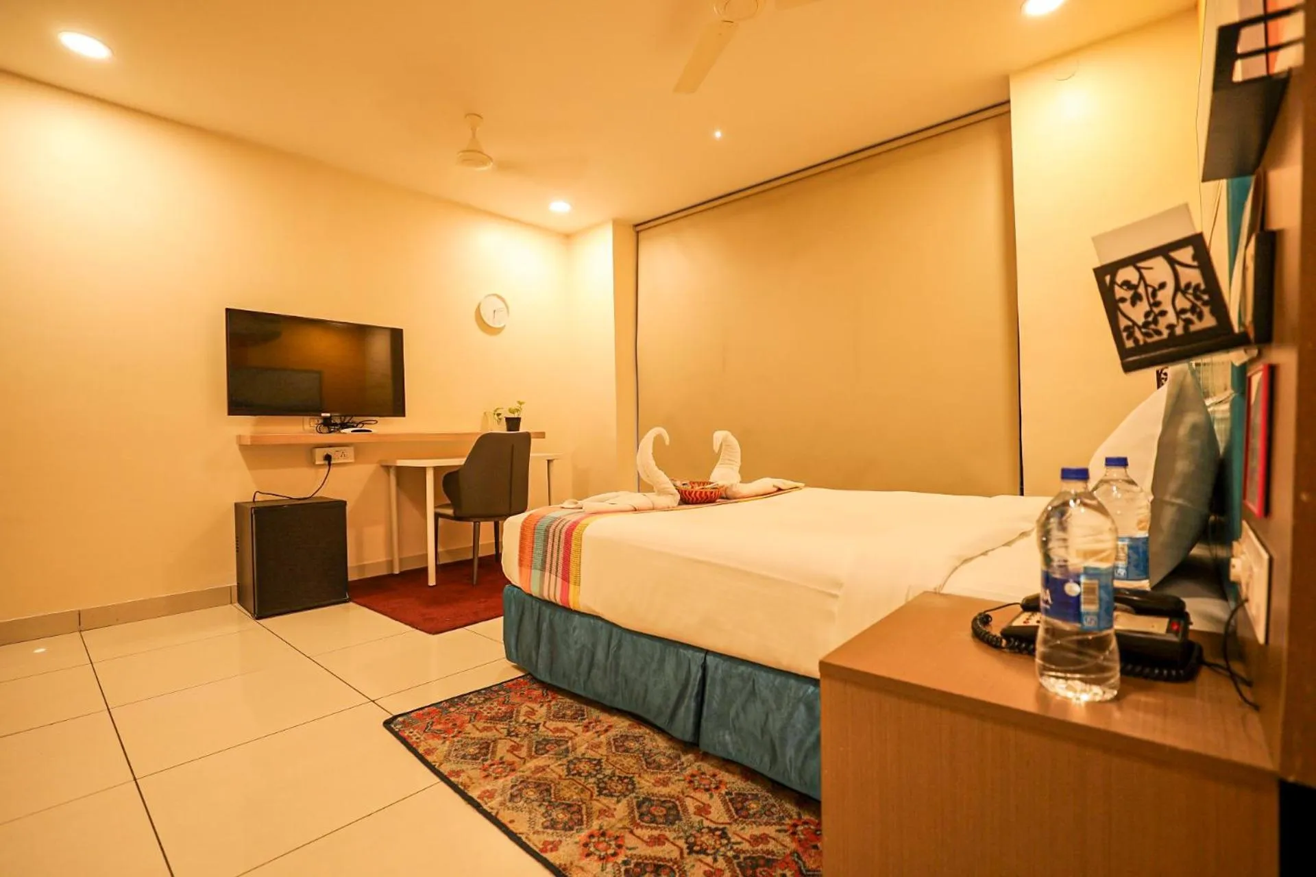 Bed in Hotel White Fields Hitec City, Hyderabad