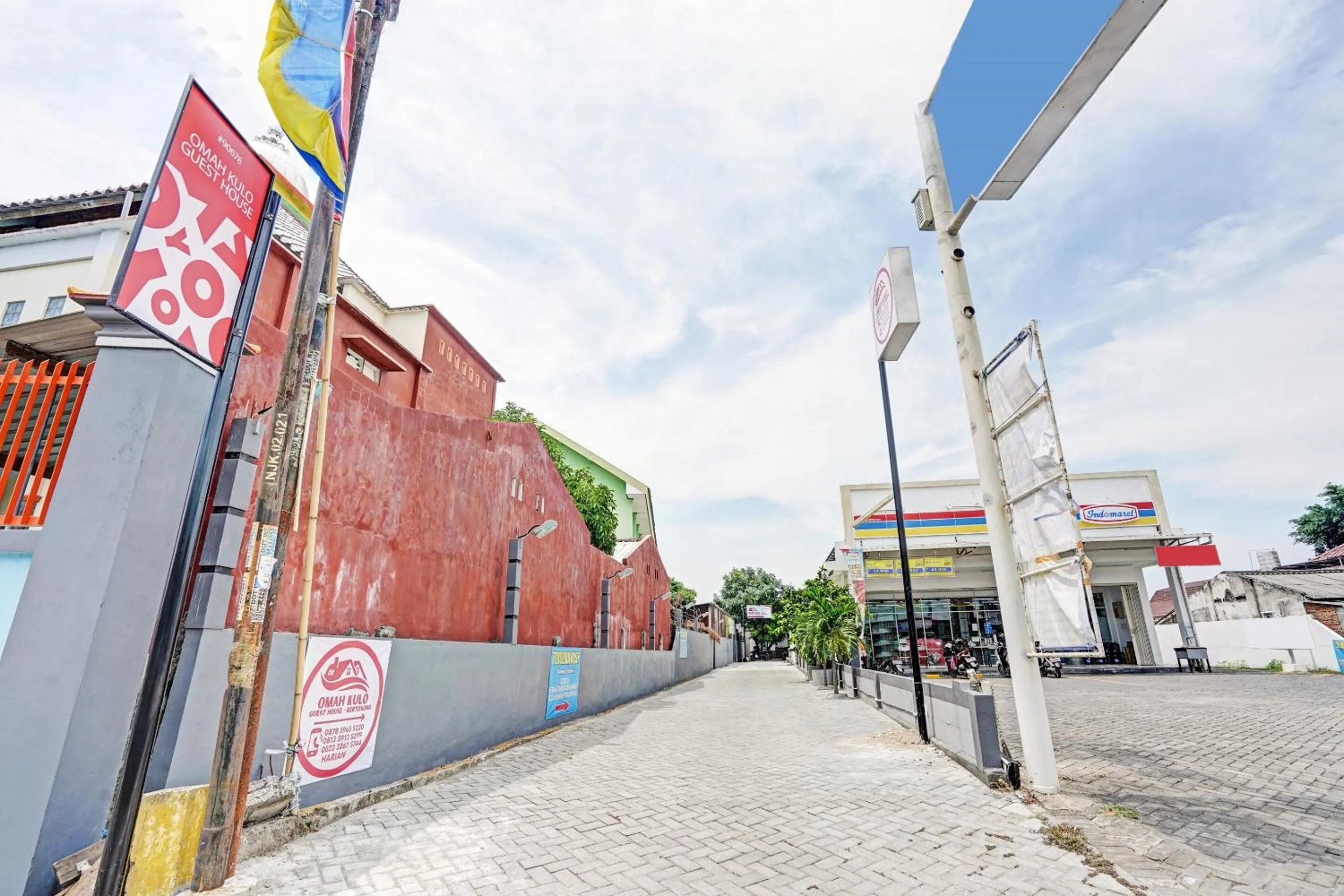 Facade/entrance in OYO Life 90678 Omah Kulo Guest House