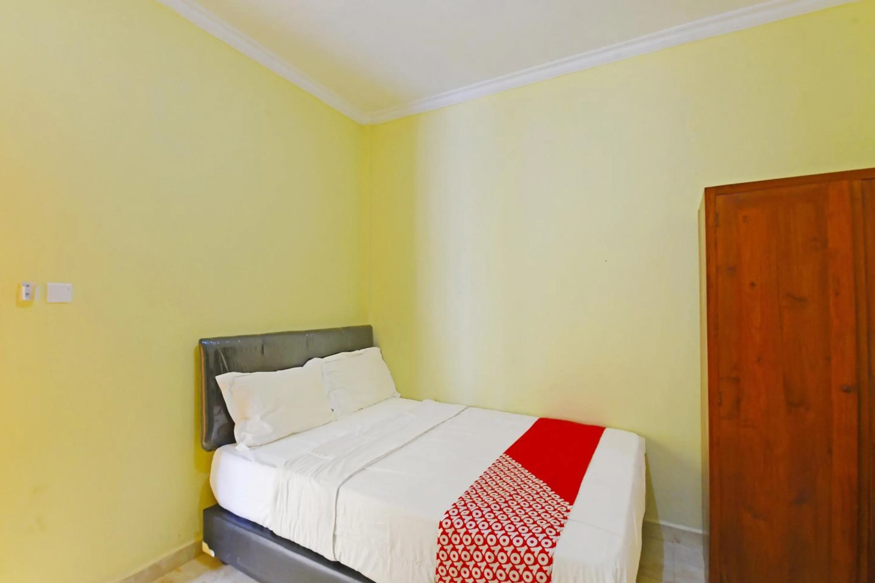 Bedroom, Bed in OYO Life 90675 Ld Residence