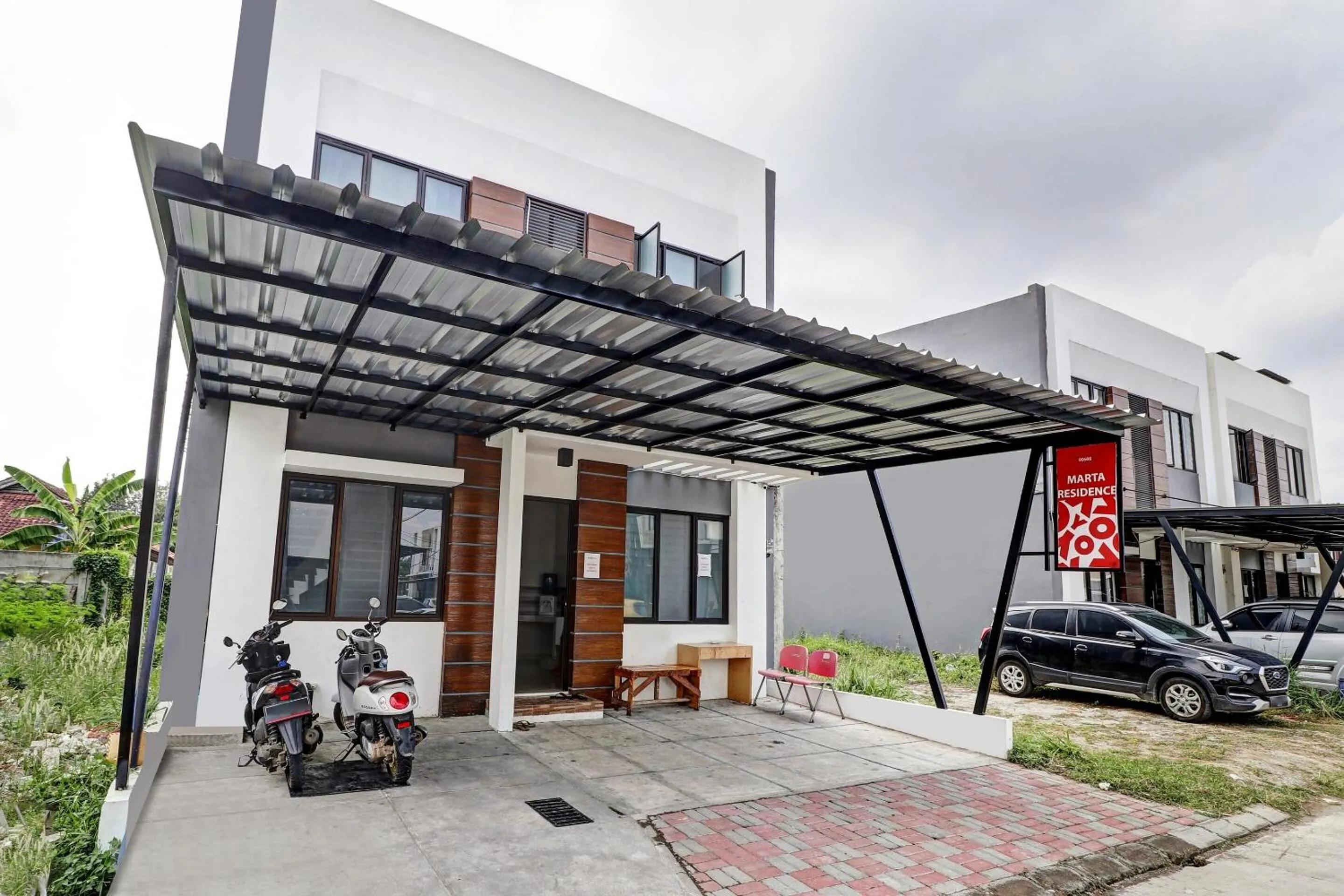 Facade/entrance in Hotel O Marta Residence