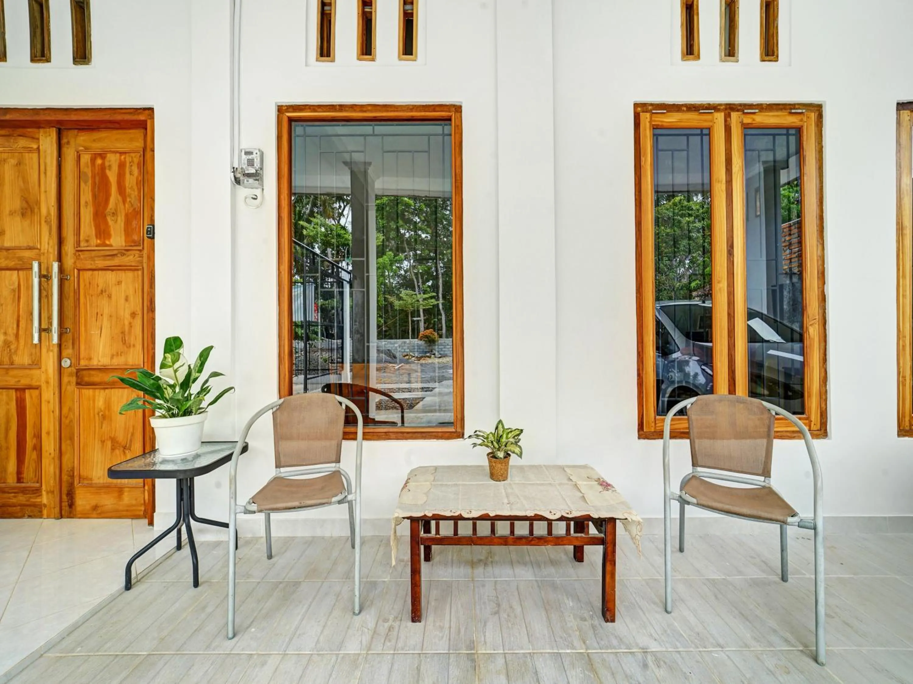 Area and facilities in RedDoorz at Omah Candi Sari near Airport YIA