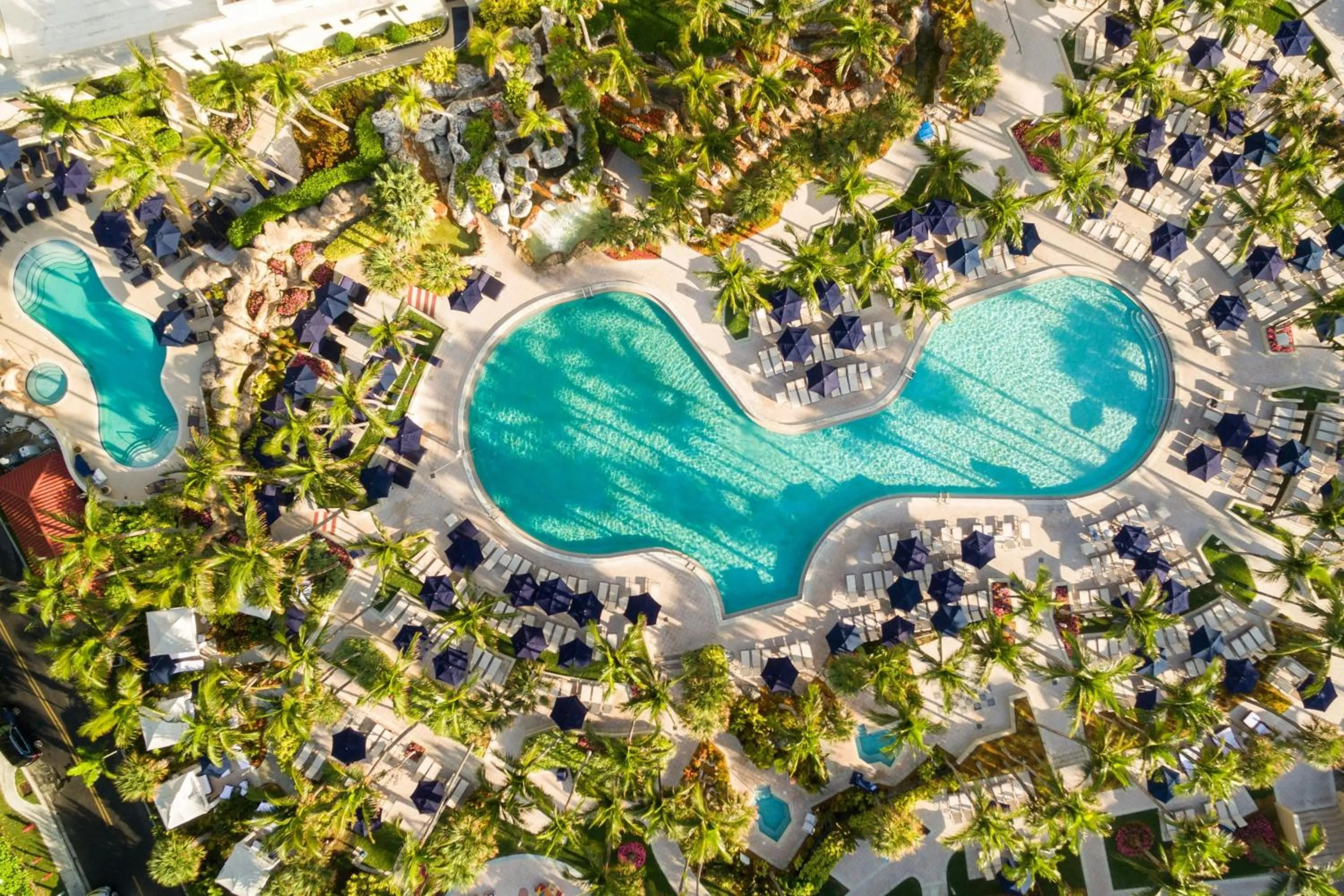 Swimming pool in Fort Lauderdale Marriott Harbor Beach Resort & Spa
