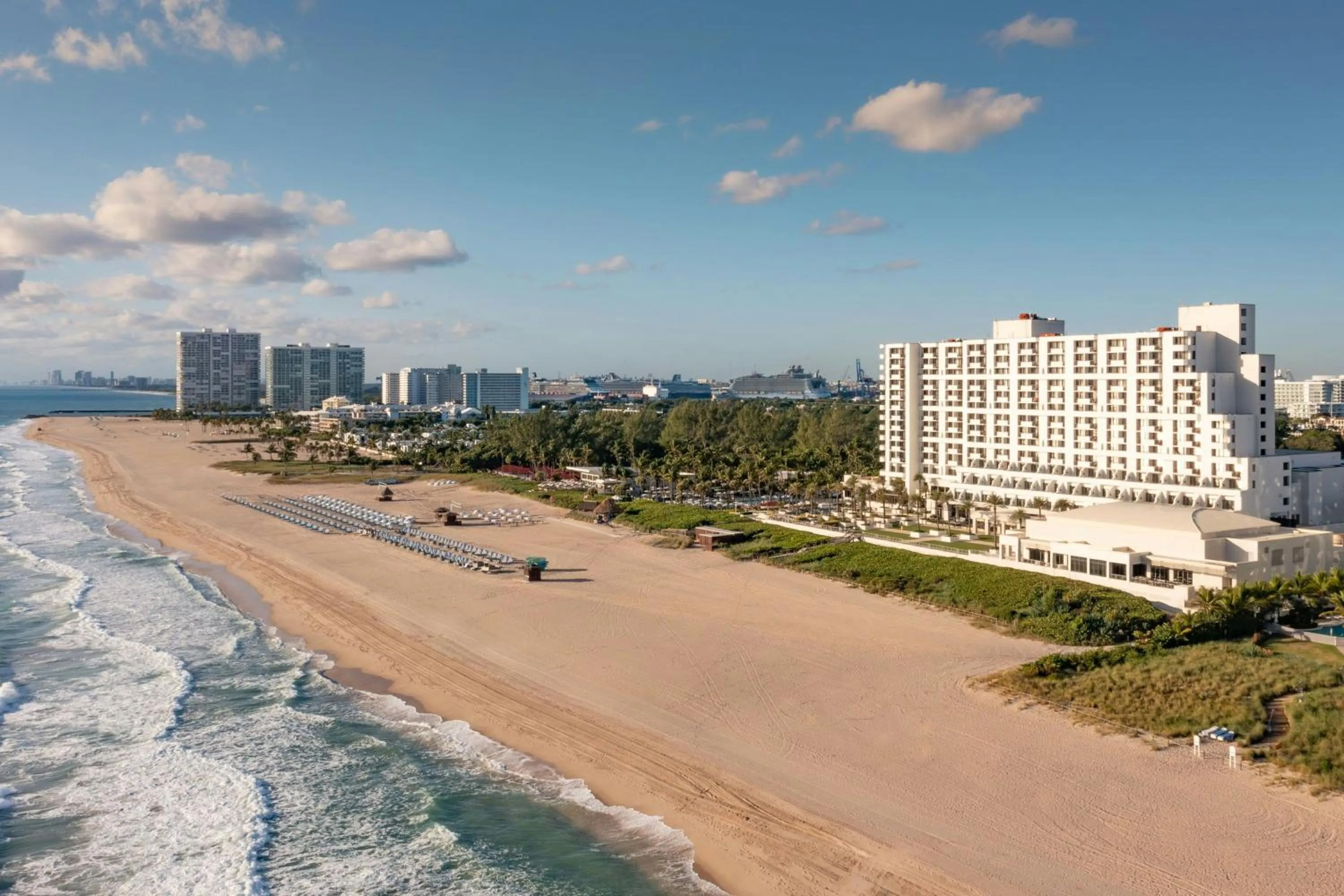 Beach in Fort Lauderdale Marriott Harbor Beach Resort & Spa