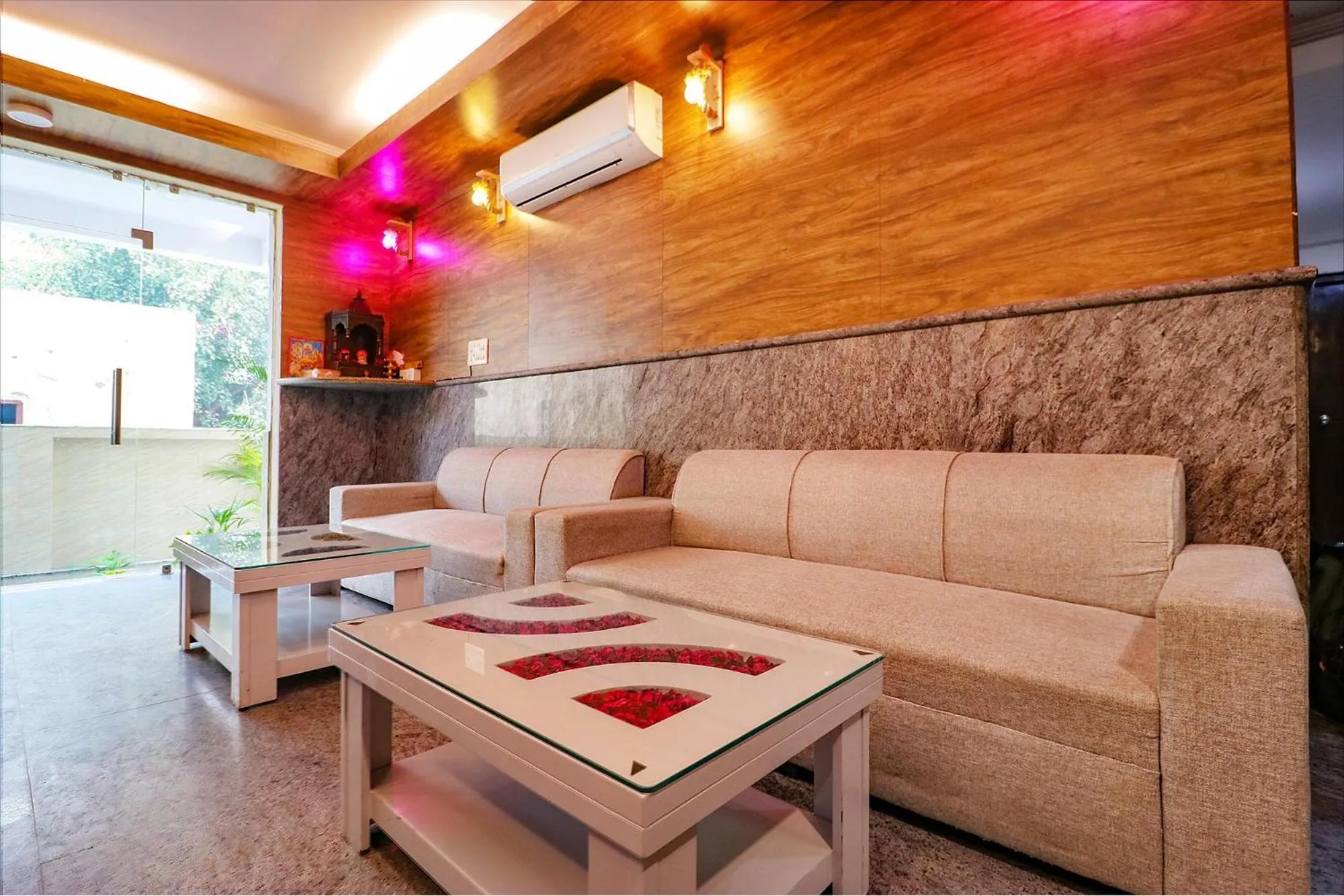 Seating area in FabHotel Elite Peak