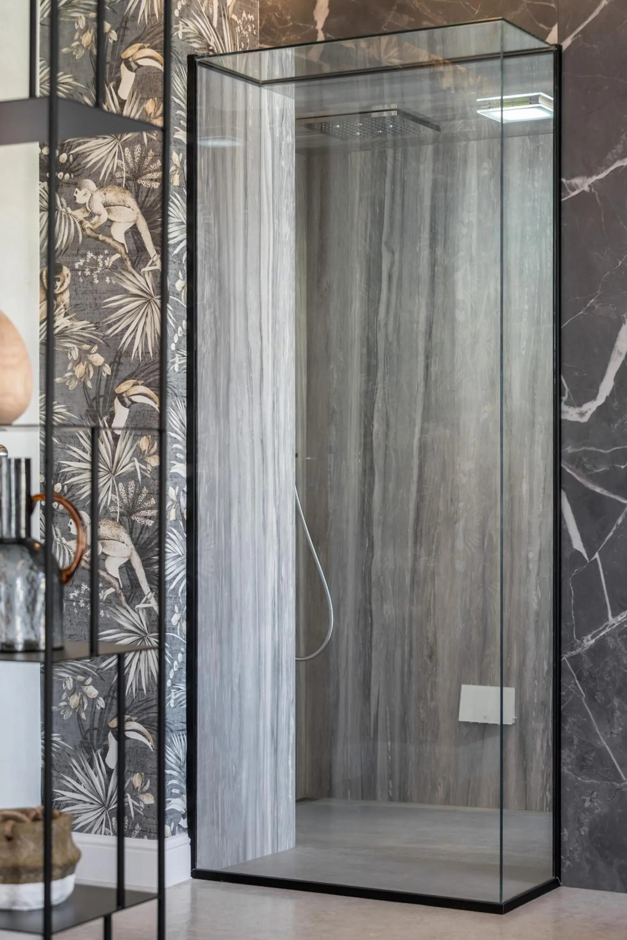 Shower in Le Dortoir Boutique Suites