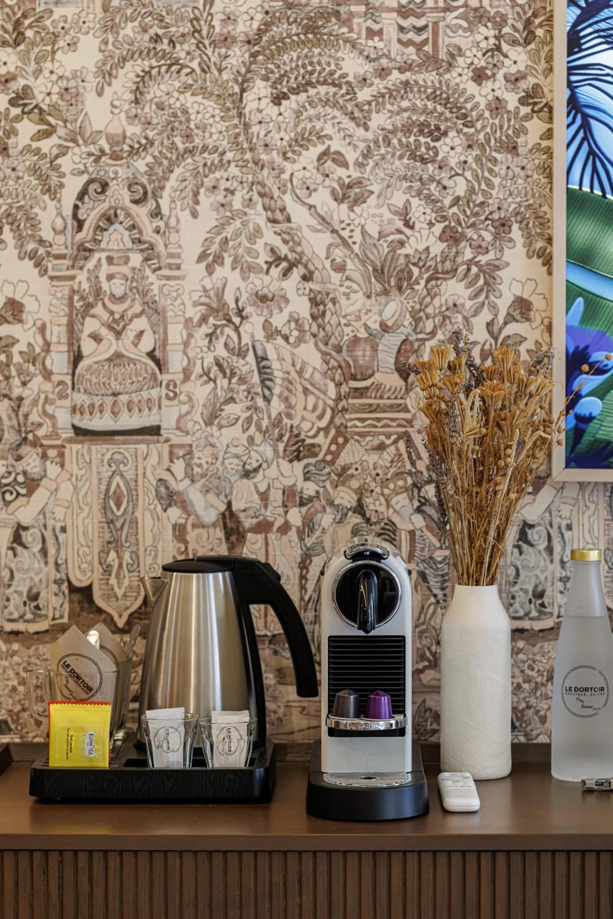 Coffee/tea facilities in Le Dortoir Boutique Suites