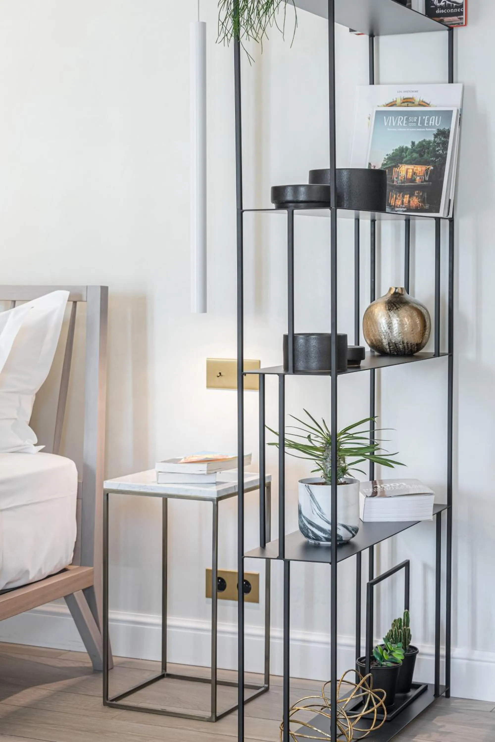 Decorative detail, Bed in Le Dortoir Boutique Suites