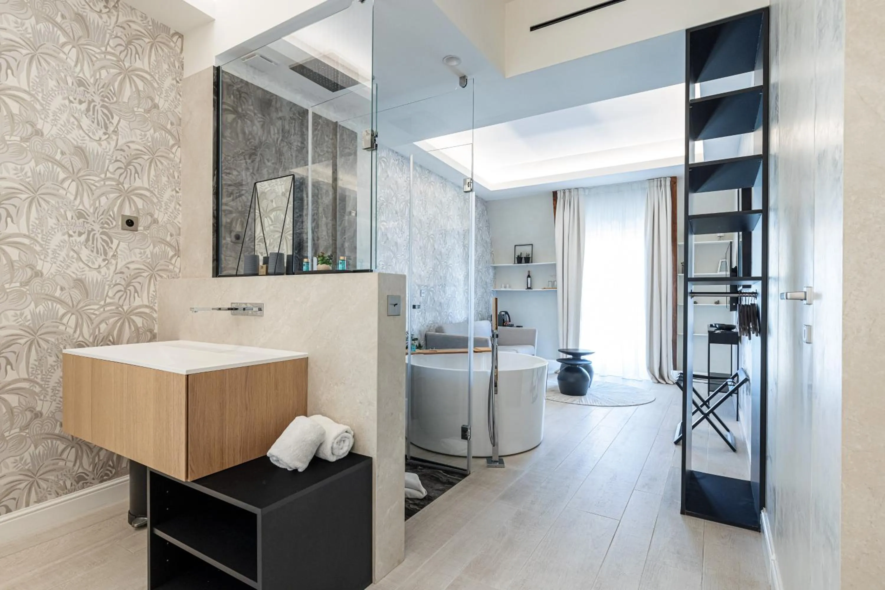 Photo of the whole room in Le Dortoir Boutique Suites