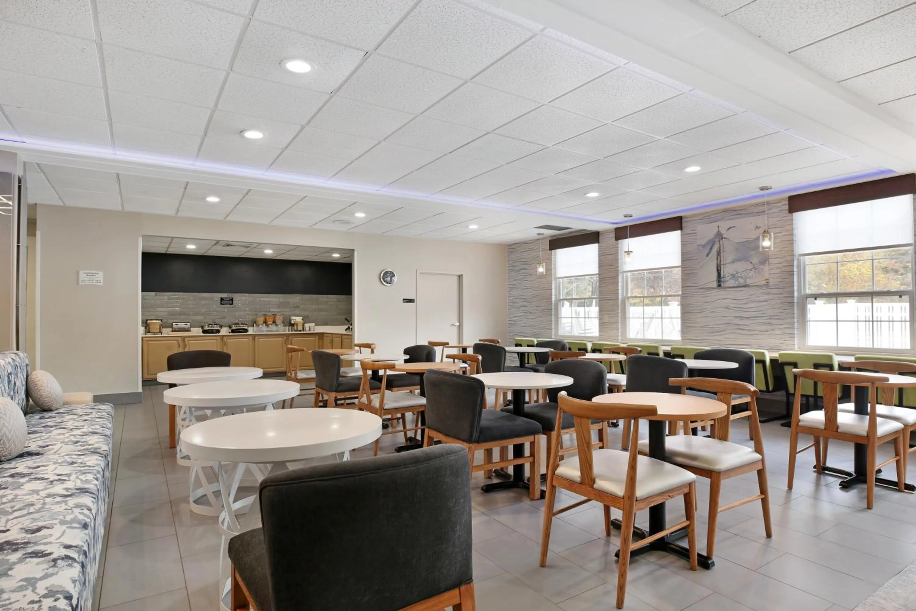 Lounge or bar in Quality Inn Mystic