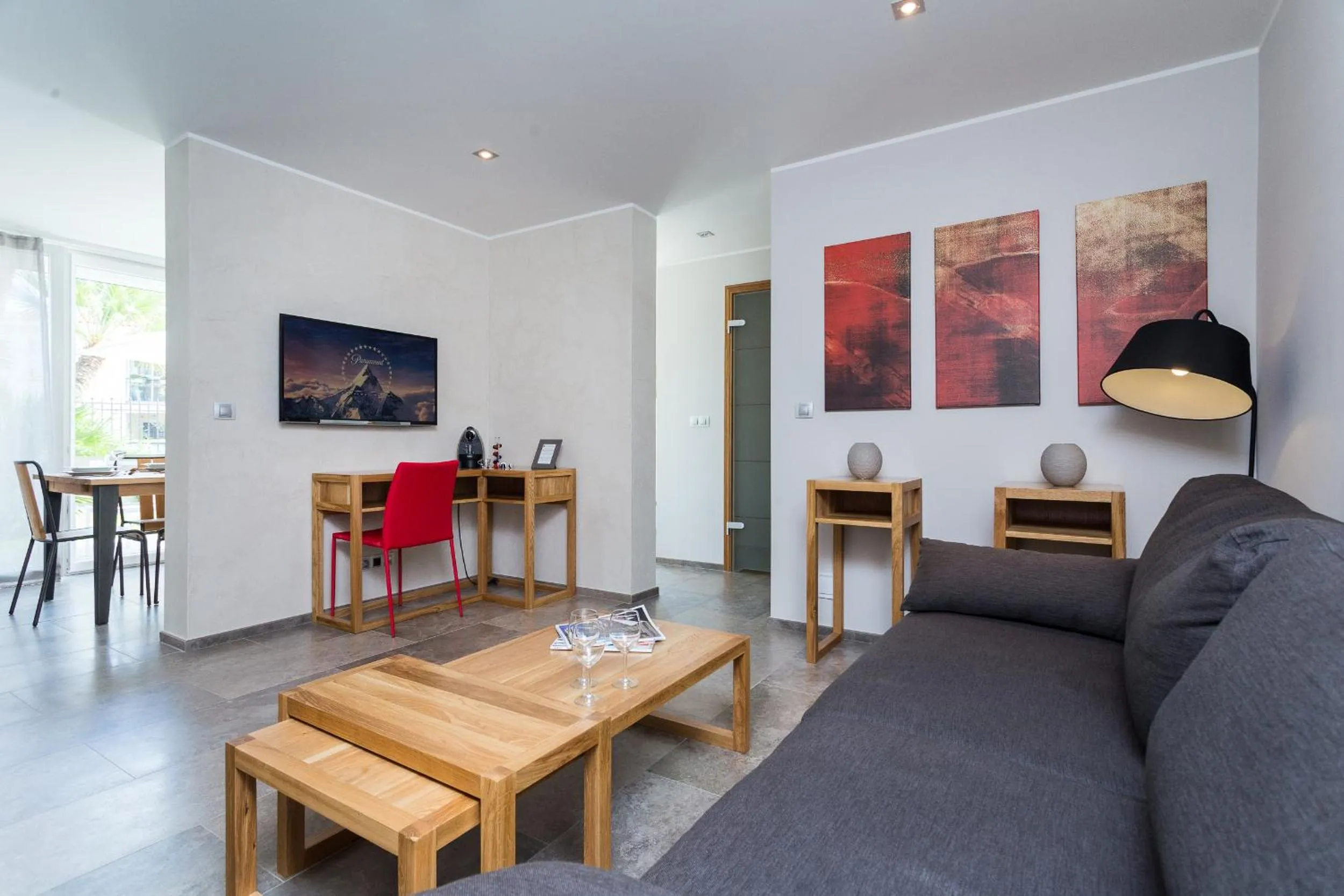 TV and multimedia in Villa Velvet