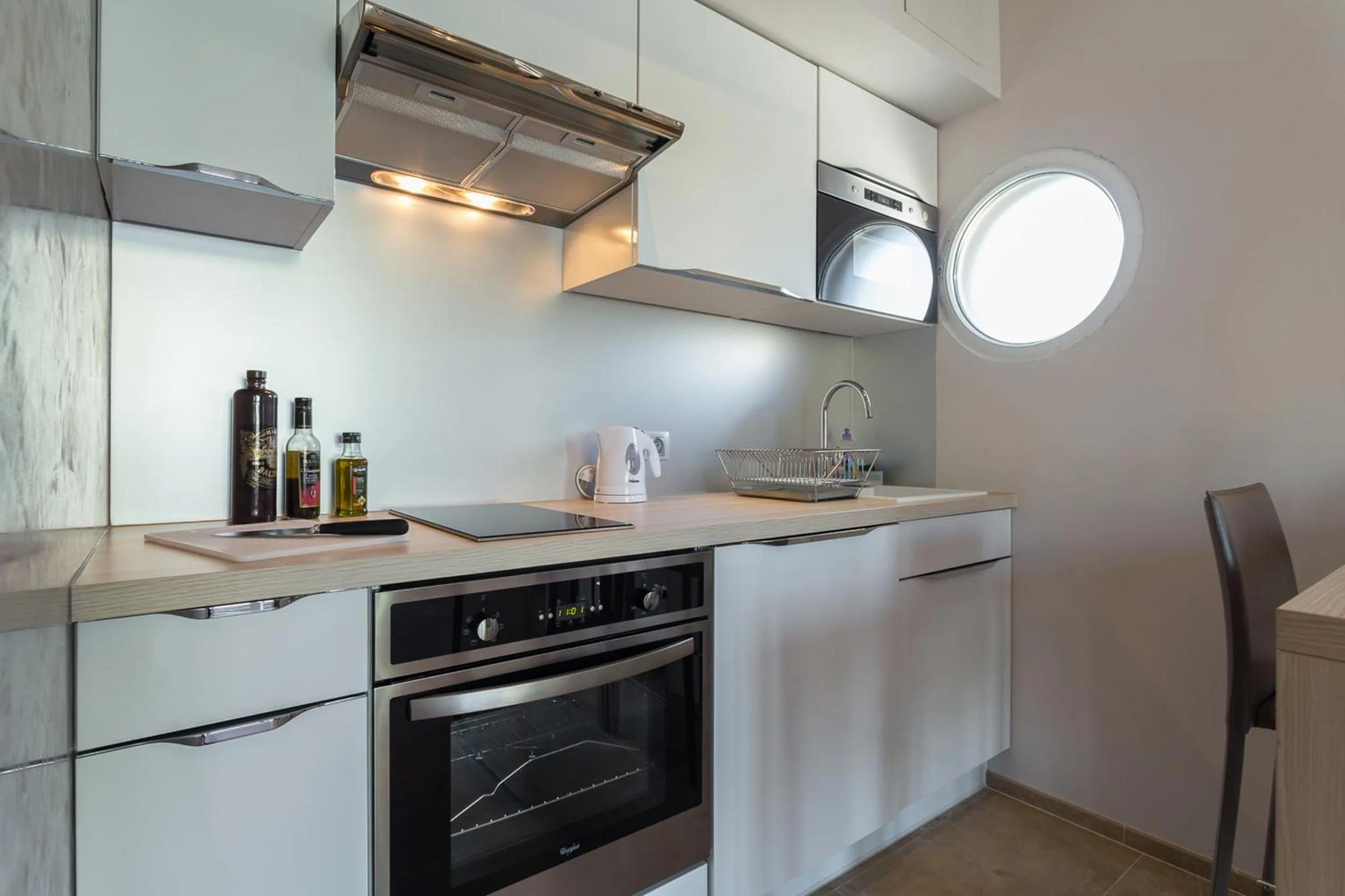 Coffee/tea facilities in Villa Velvet