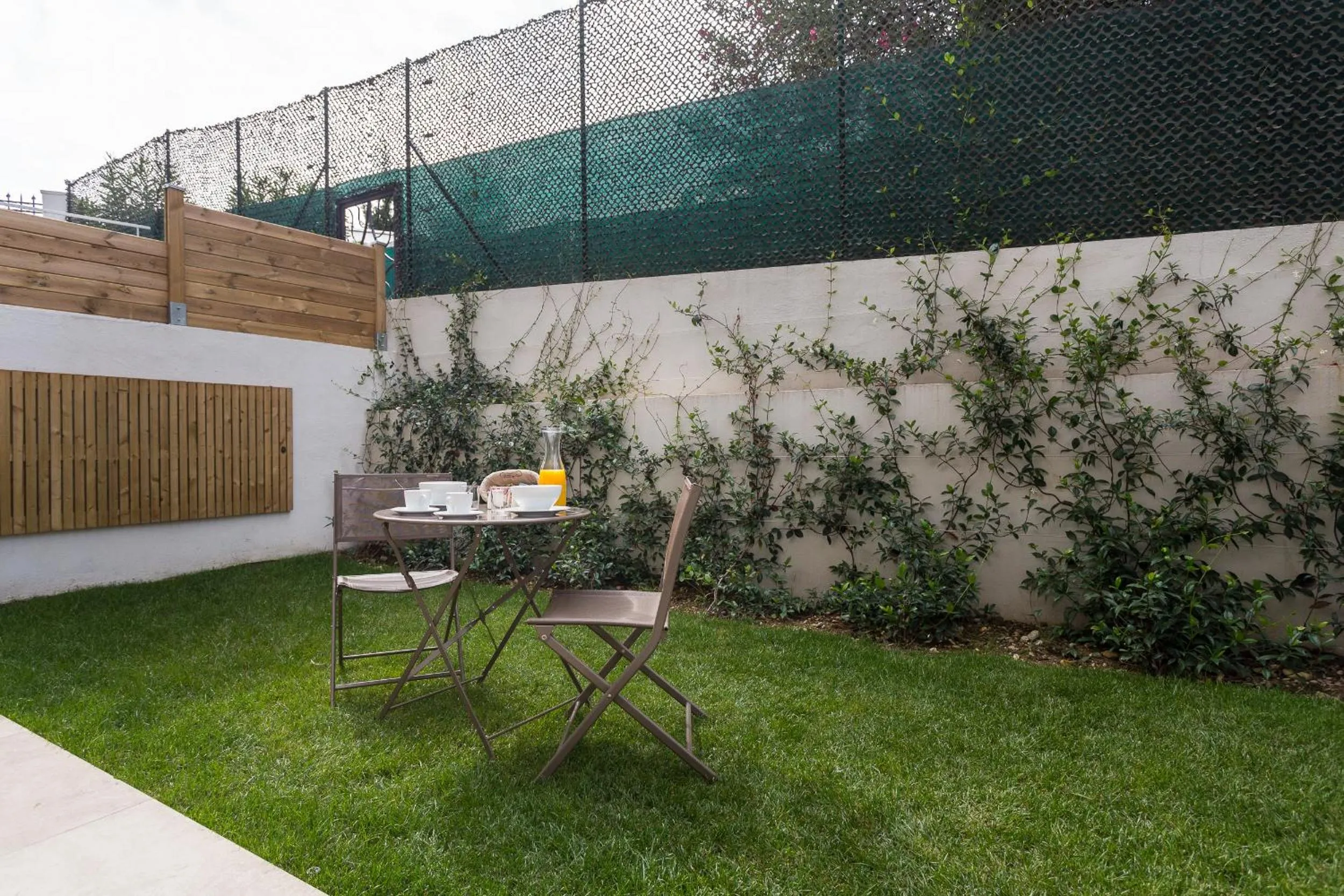 Garden view in Villa Velvet