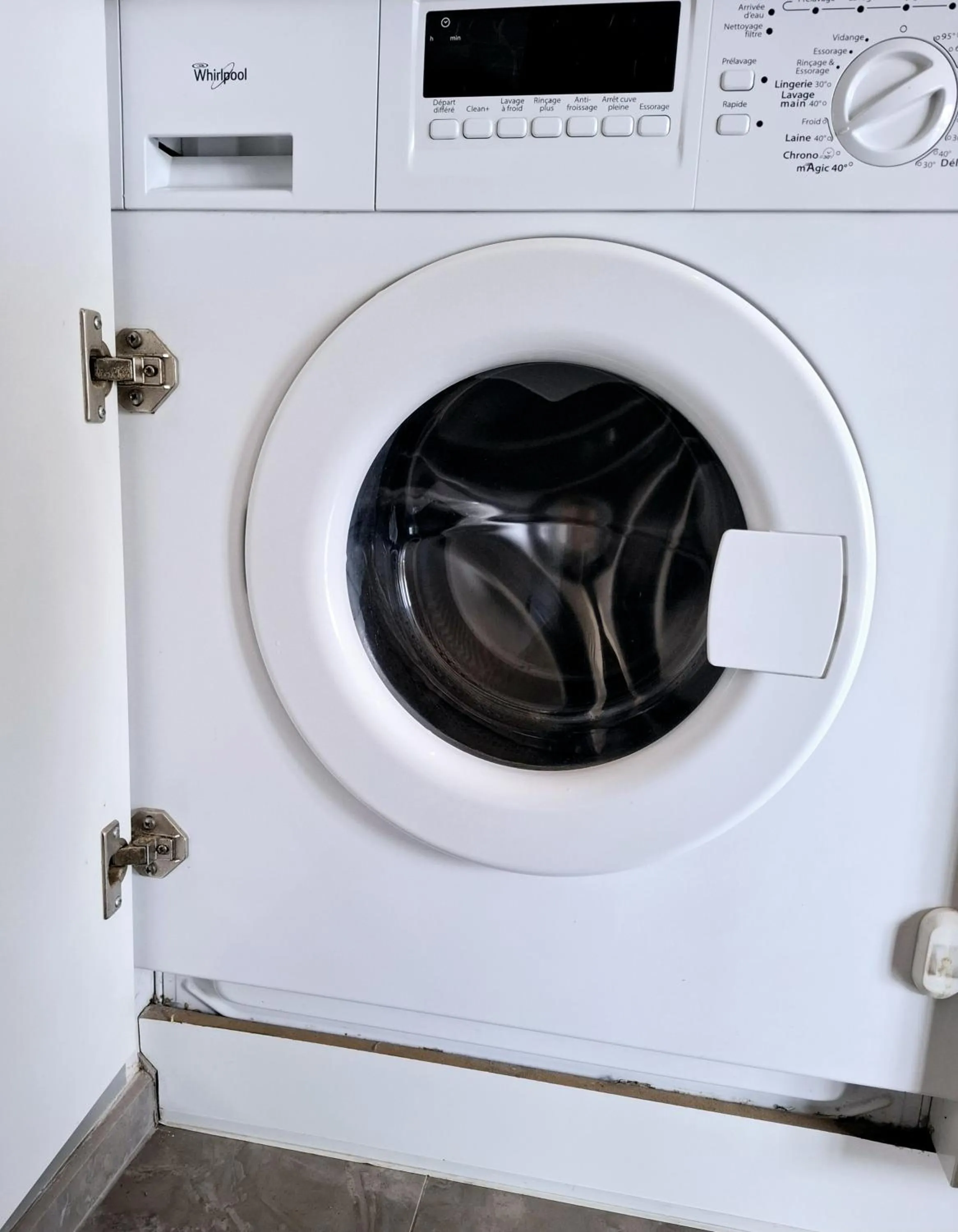 washing machine in Villa Velvet