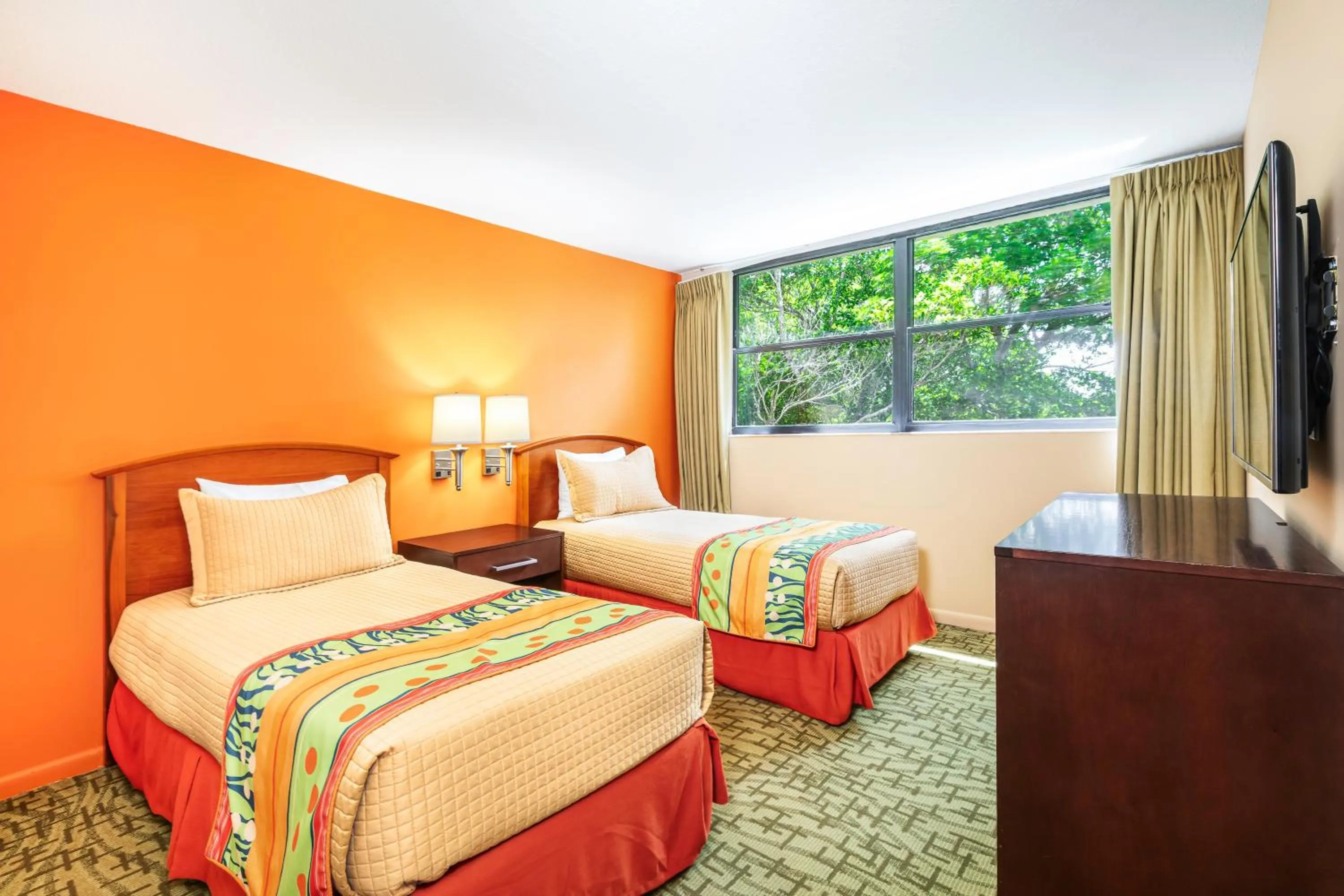 Bathroom, Bed in Vacation Village at Bonaventure, Fort Lauderdale