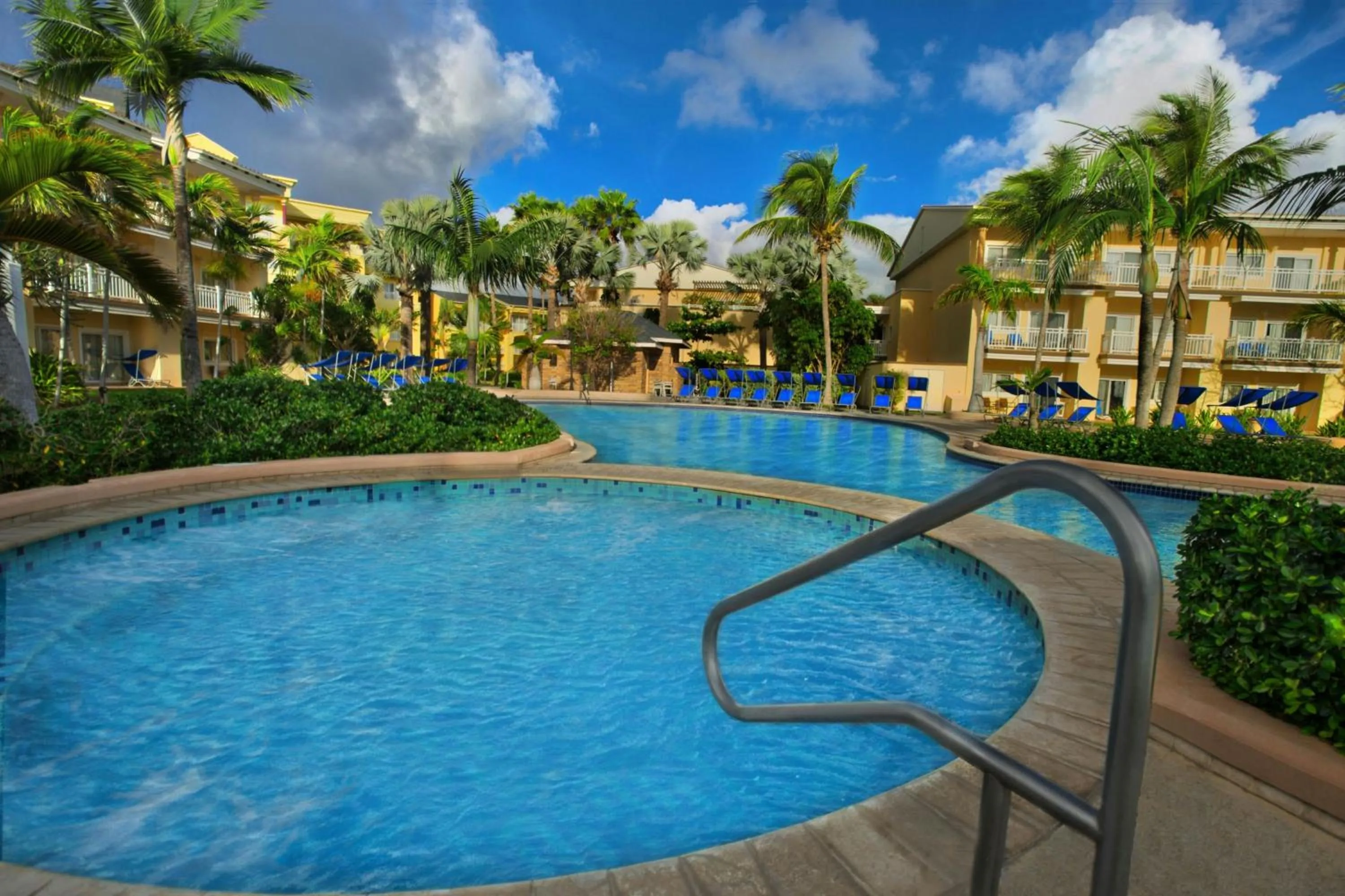 Swimming pool in Marriott St. Kitts Beach Club