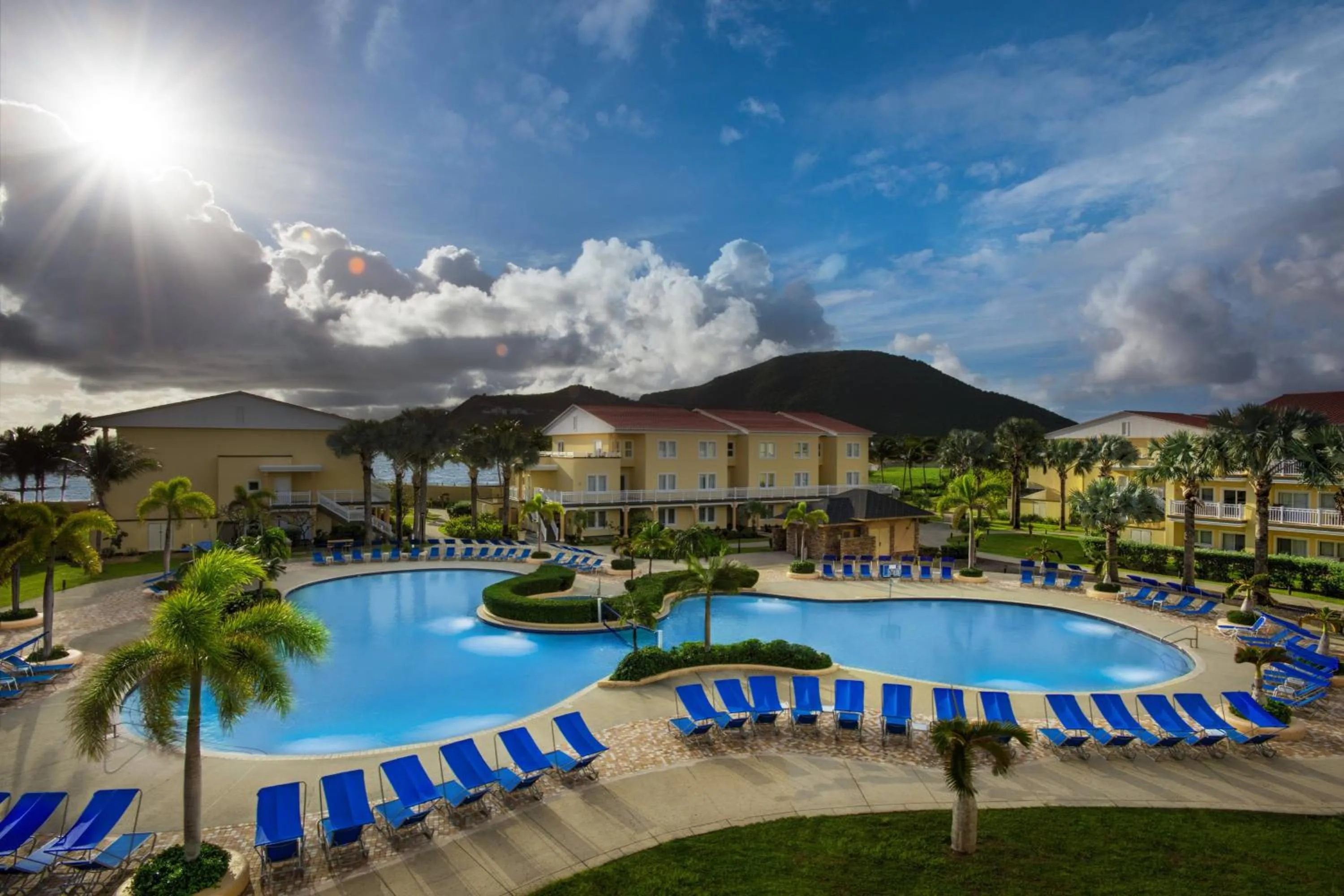 Swimming pool in Marriott St. Kitts Beach Club